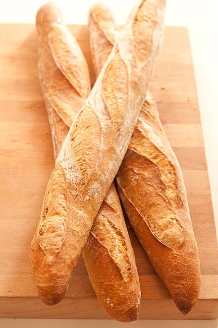 440px-Baguettes_-_stonesoup.jpg