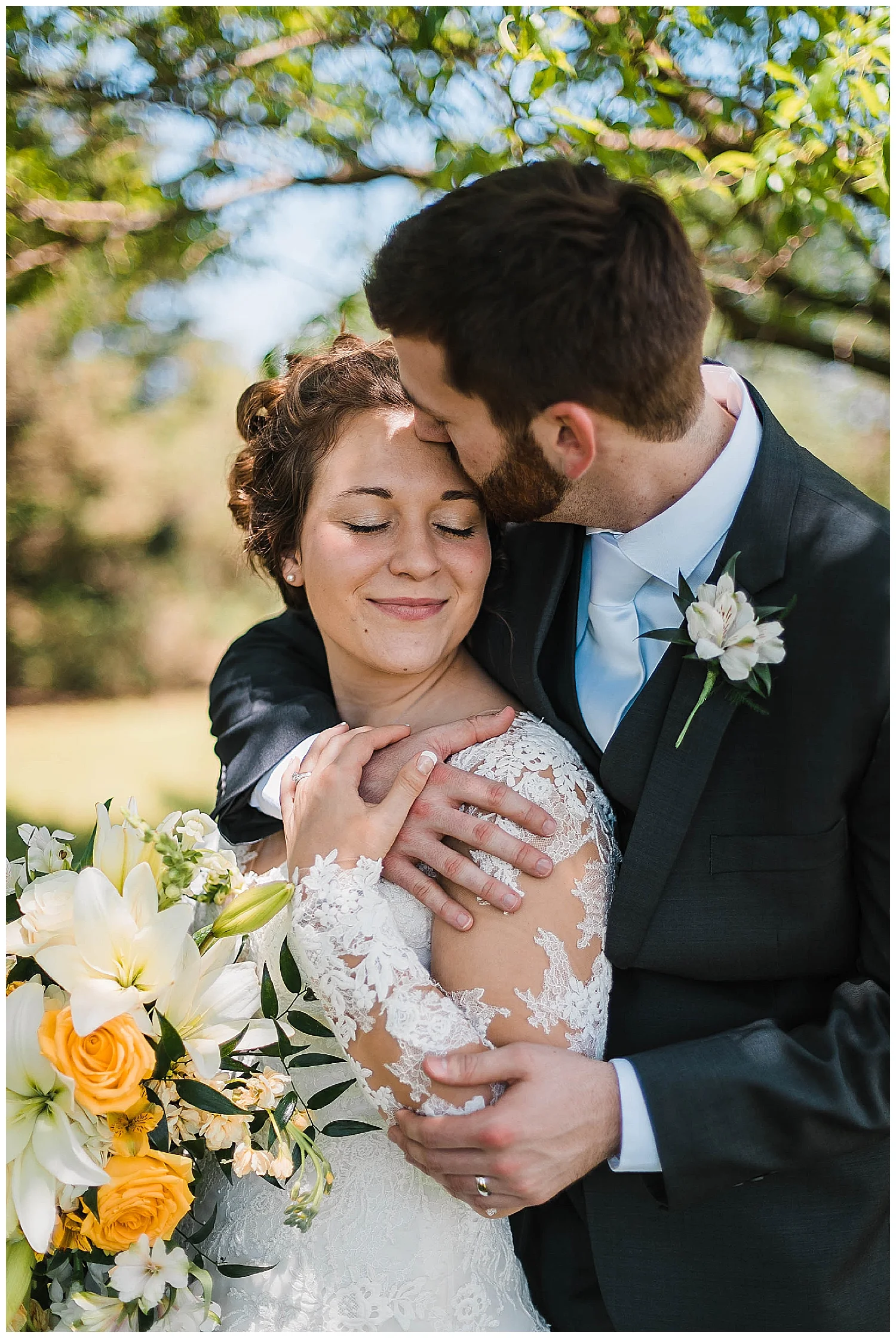 LeacadiaLandonWichitaKansasSummerWedding_MadeiraCreativeMinnesotaAdventurePhotographer_0028.jpg