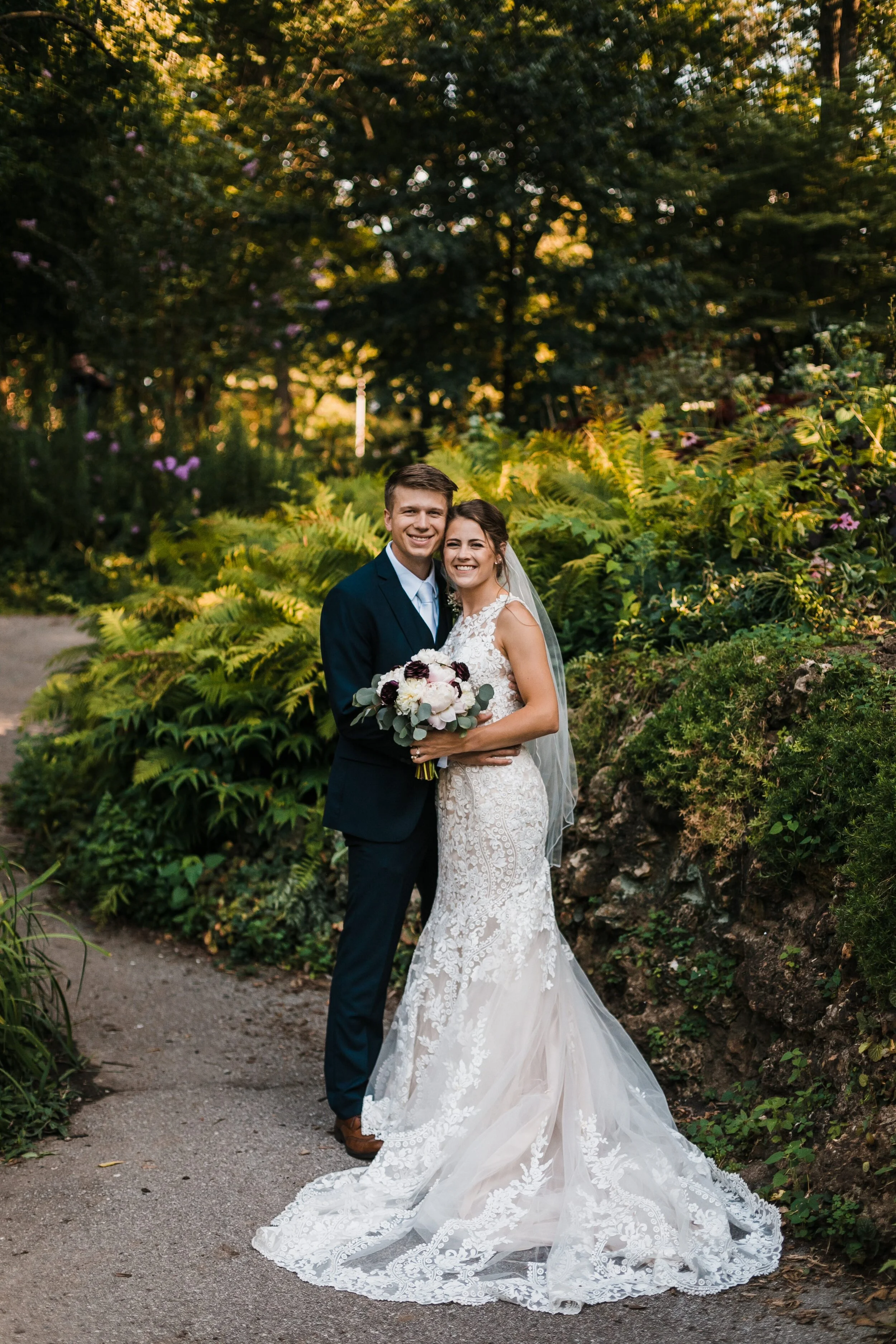 CaitlynAlexStLouisWedding_MadeiraCreativeMinnesotaPhotographer_-37.jpg