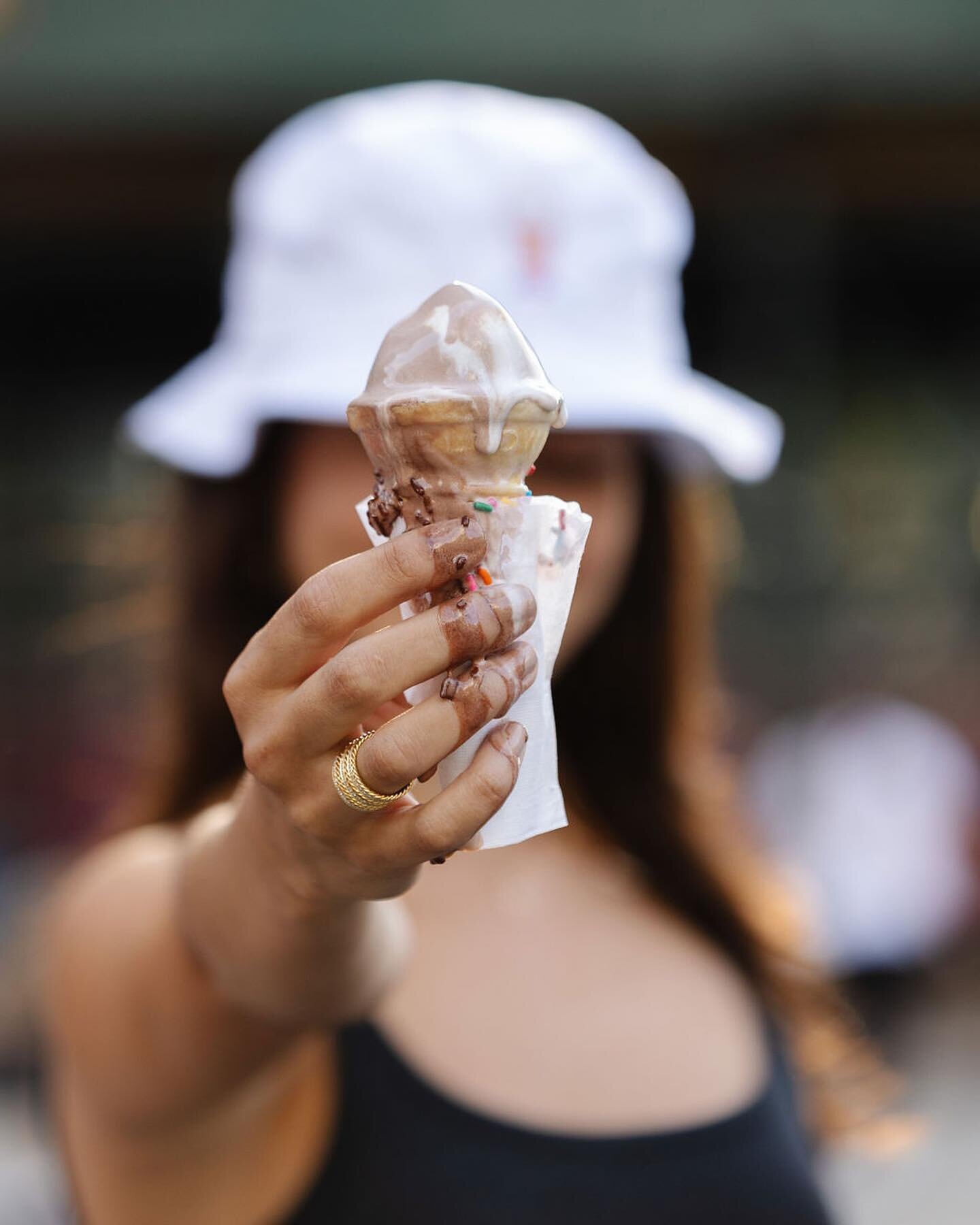 Endless summer vibes🍦😎 @mrsofteetruck 

#mistersoftee #bongiornobrand #summer #icecream #hats #buckethat #headwear #dadhat  #nyc #🍦