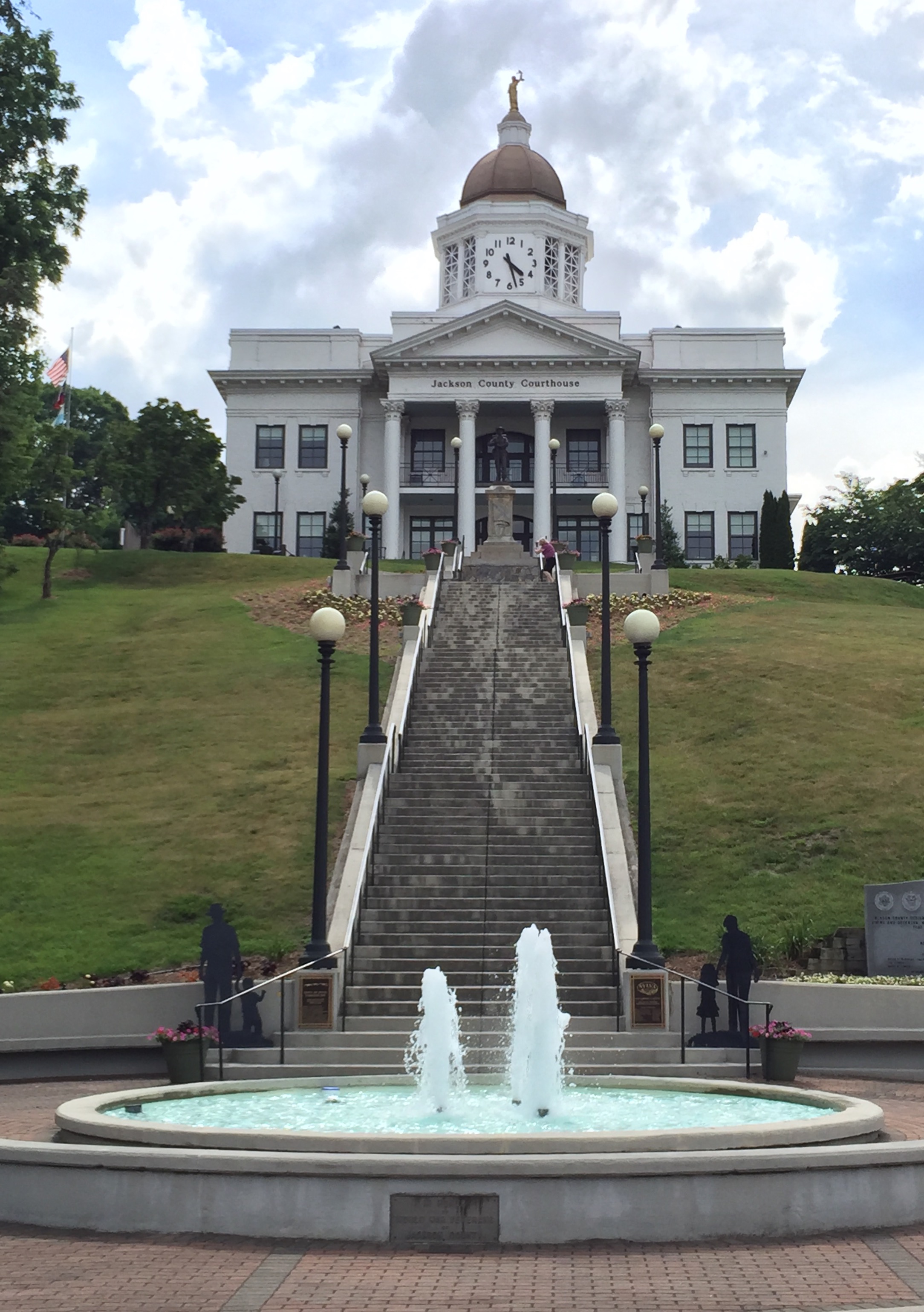 Sylva  Jackson County Courthouse.jpg