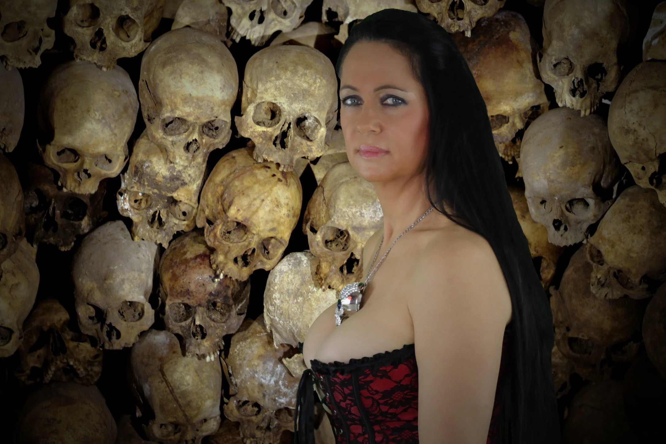 Judy Vamp-Shire and Skulls