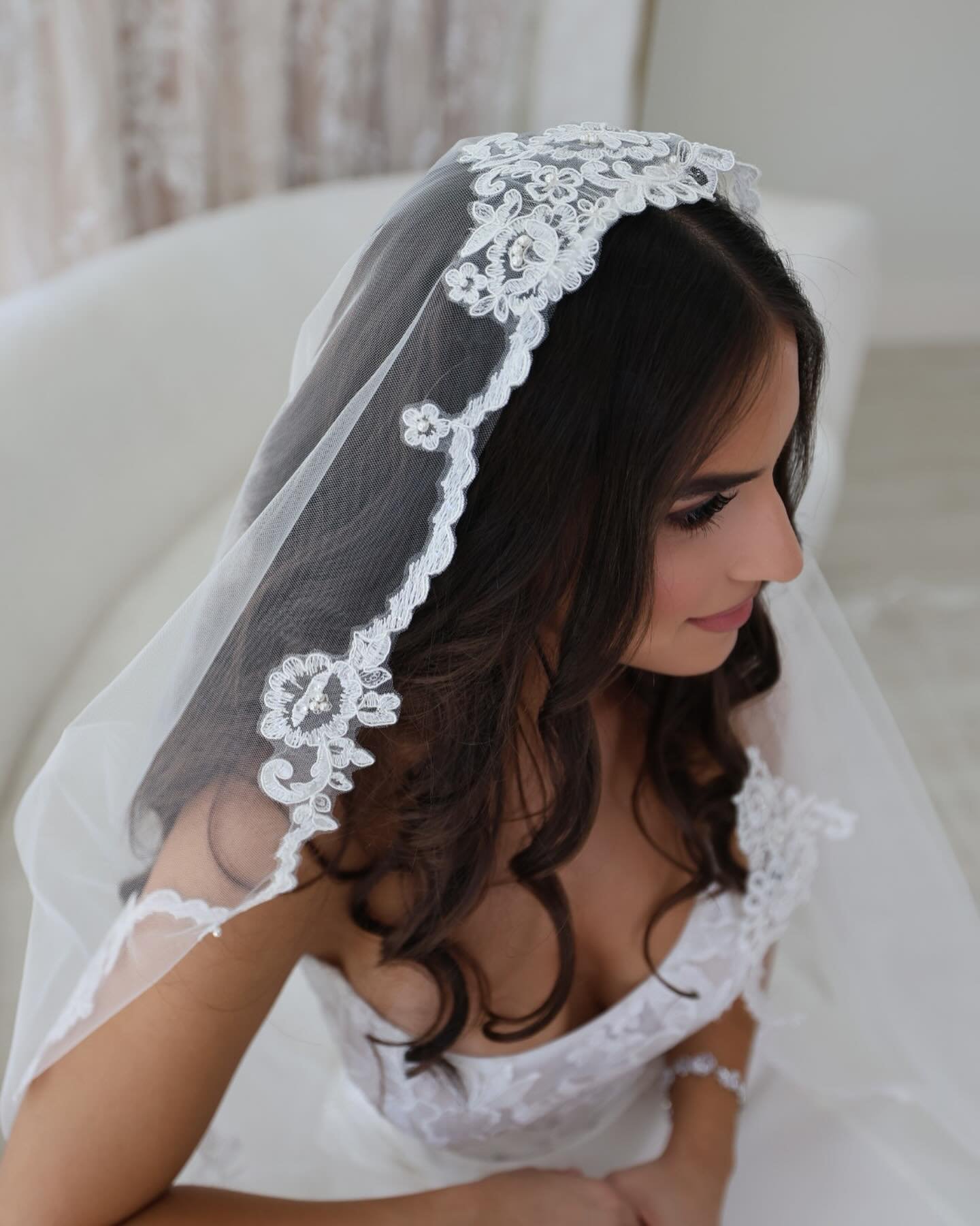 Might be a bit bias about VEILS&hellip; the longer, the better! #miamibride #weddingdress #bridalfashion