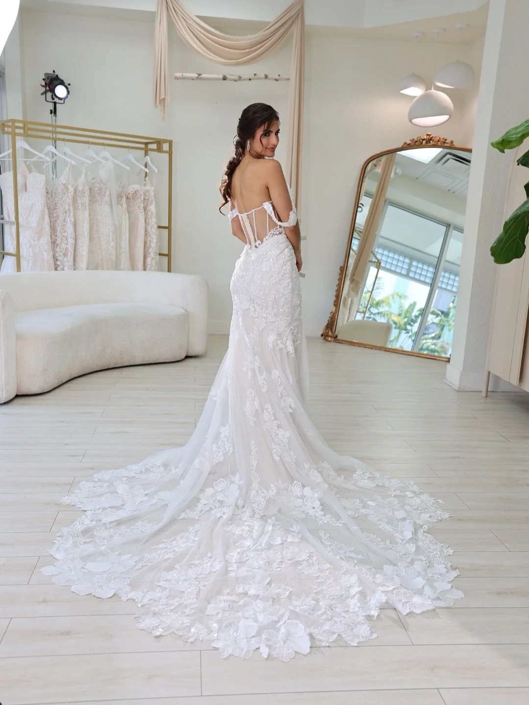 The ONLY place where you'll find 1500 different Yes options 😍
#bride #weddingdress #sayyestothedress