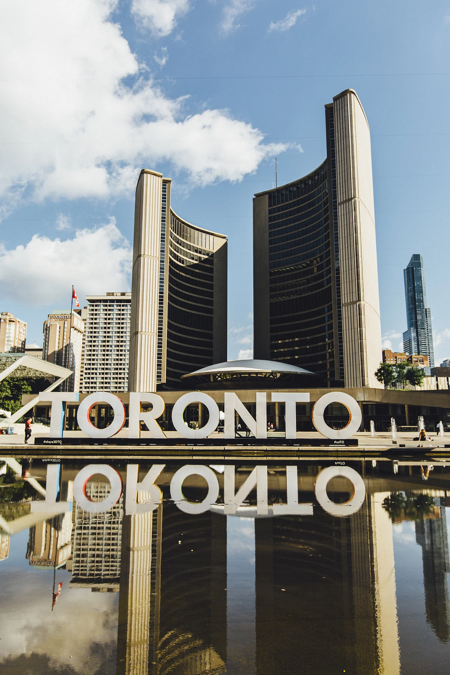 Toronto-CityHall.jpg
