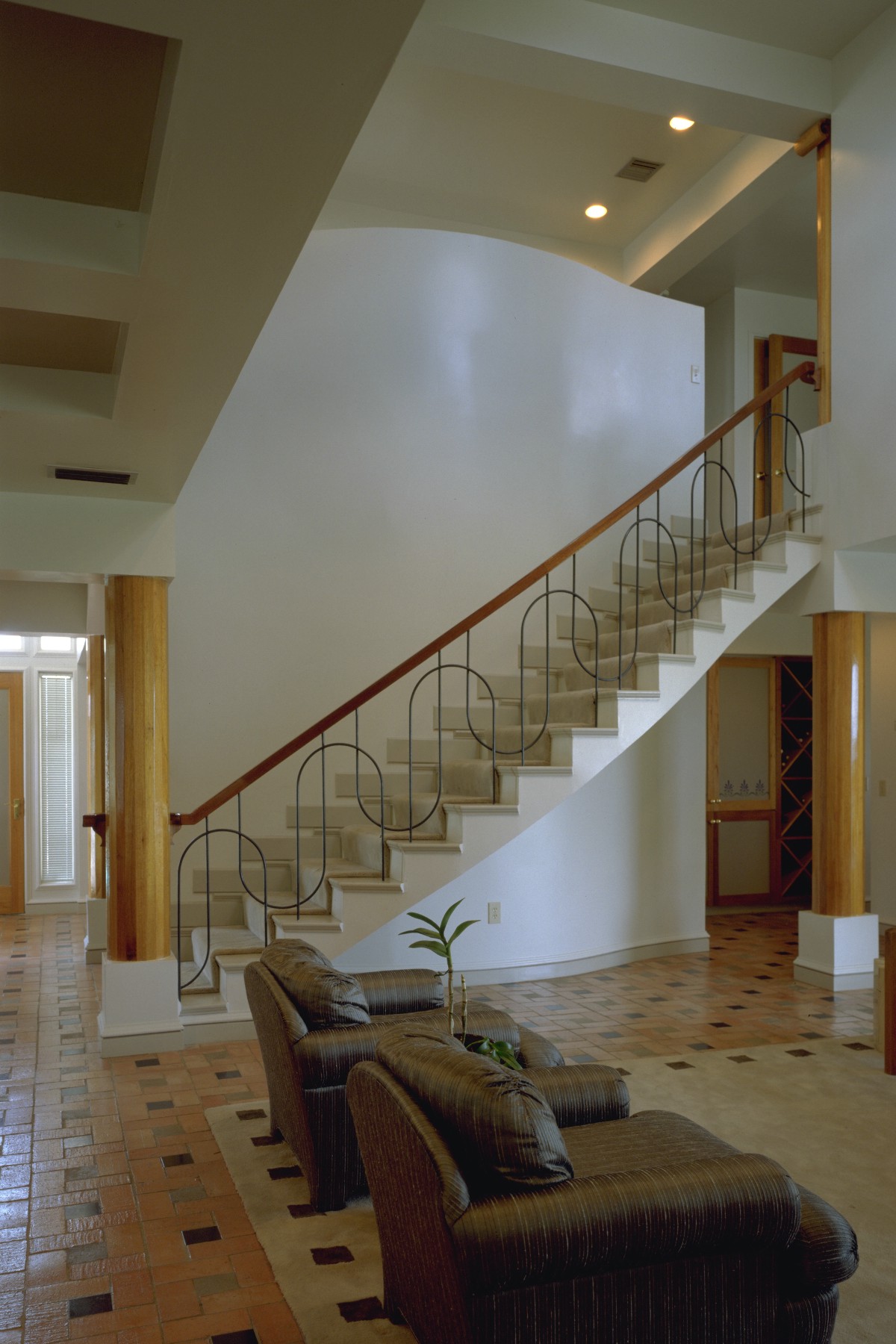 richter residence stair.jpg