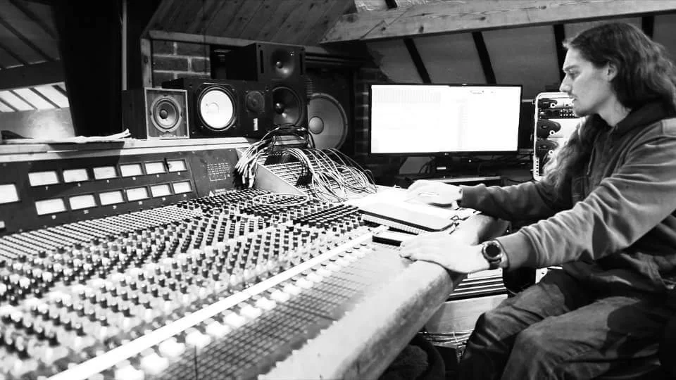 Mike Bew - Foel Studio