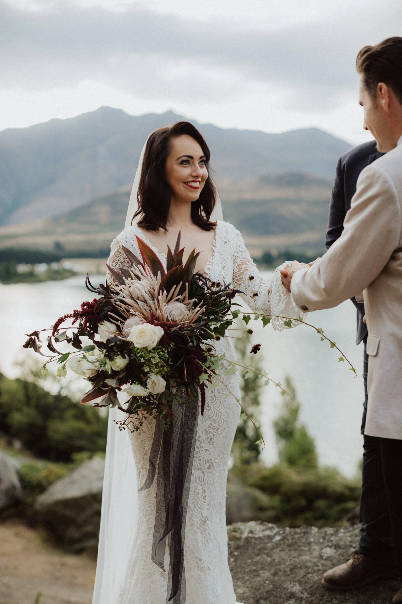 Wanaka Elopement-36.jpg