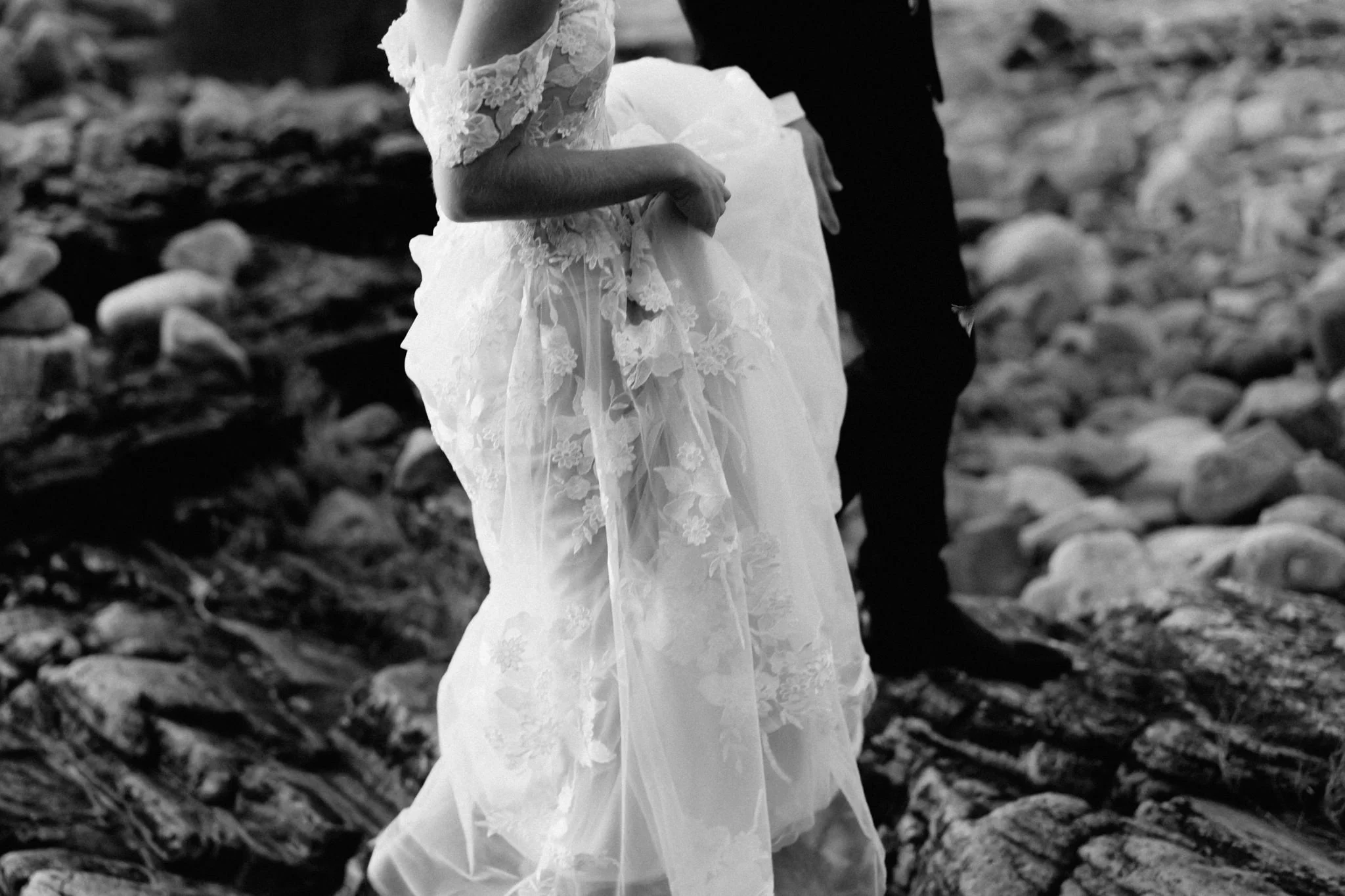 Noosa Byron Bay Elopement Wedding-34.jpg