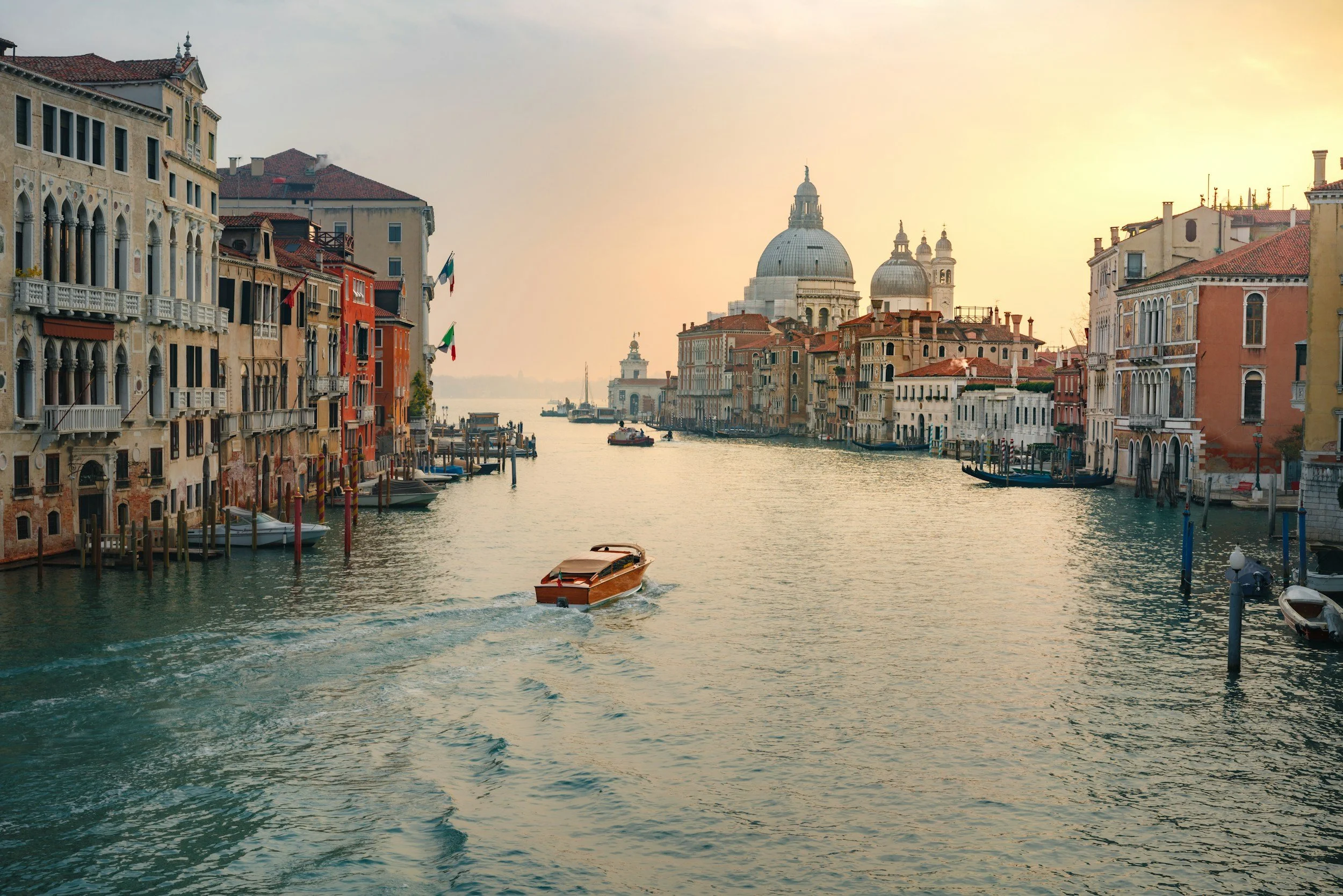unsplash-image-oyXYkH0jxJY.jpg