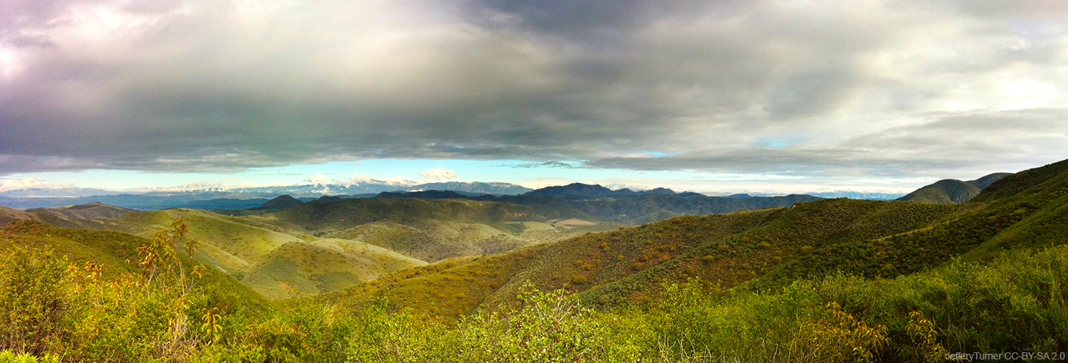 Backbone Trail, Malibu, California - JefferyTurner CC-BY-SA 2.0- 5 Mountain Biking Trails with Stunning Scenery in the USA - The Wayward Post