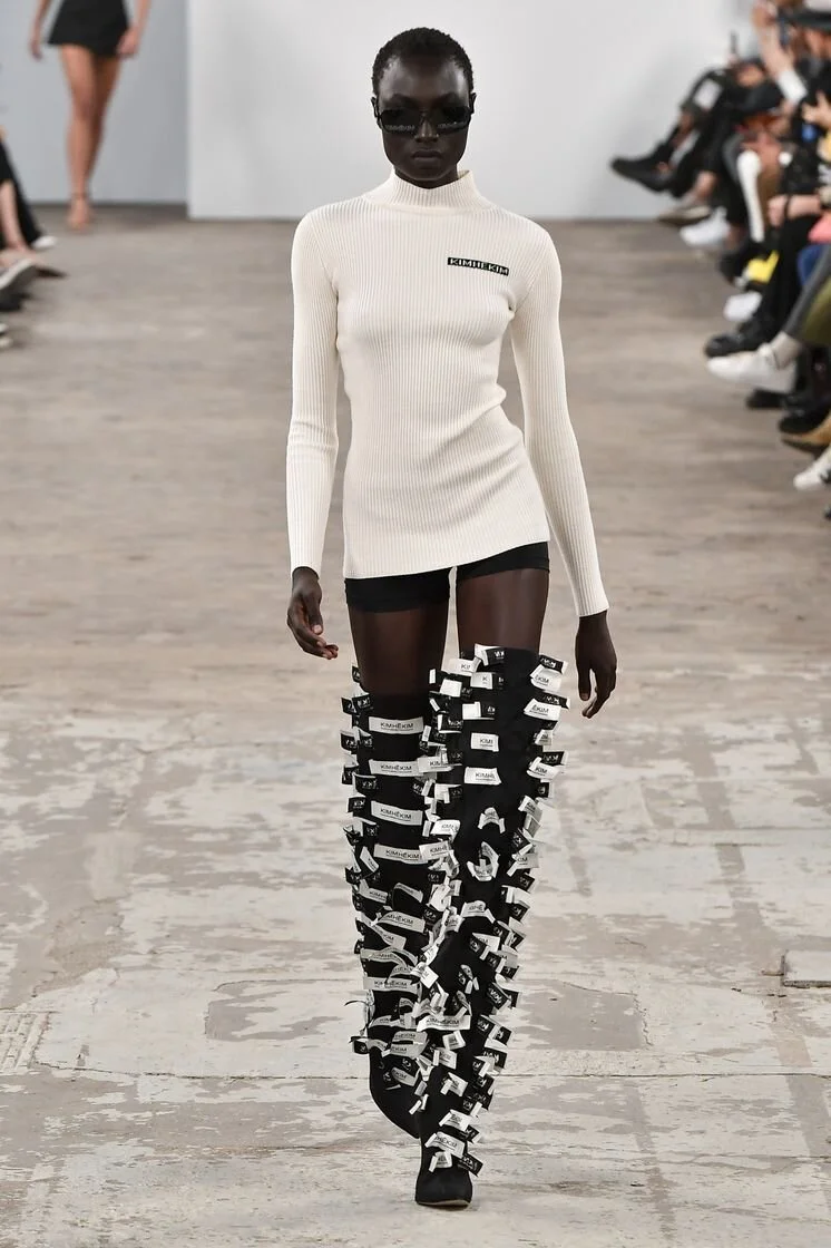 Kimhekim SS20 2.jpg