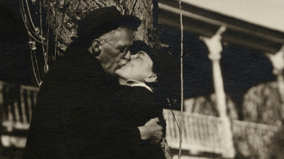 Volume One Selected Letters of Georgia OKeeffe and Alfred Stieglitz 1915-1933 My Faraway One 