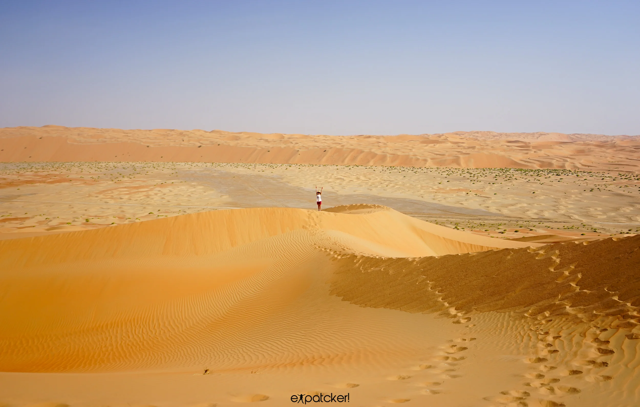 Grain of sand Sony a7, FE28-70mm @ 28mm f3.5 ISO 100, 1/2500 sec.