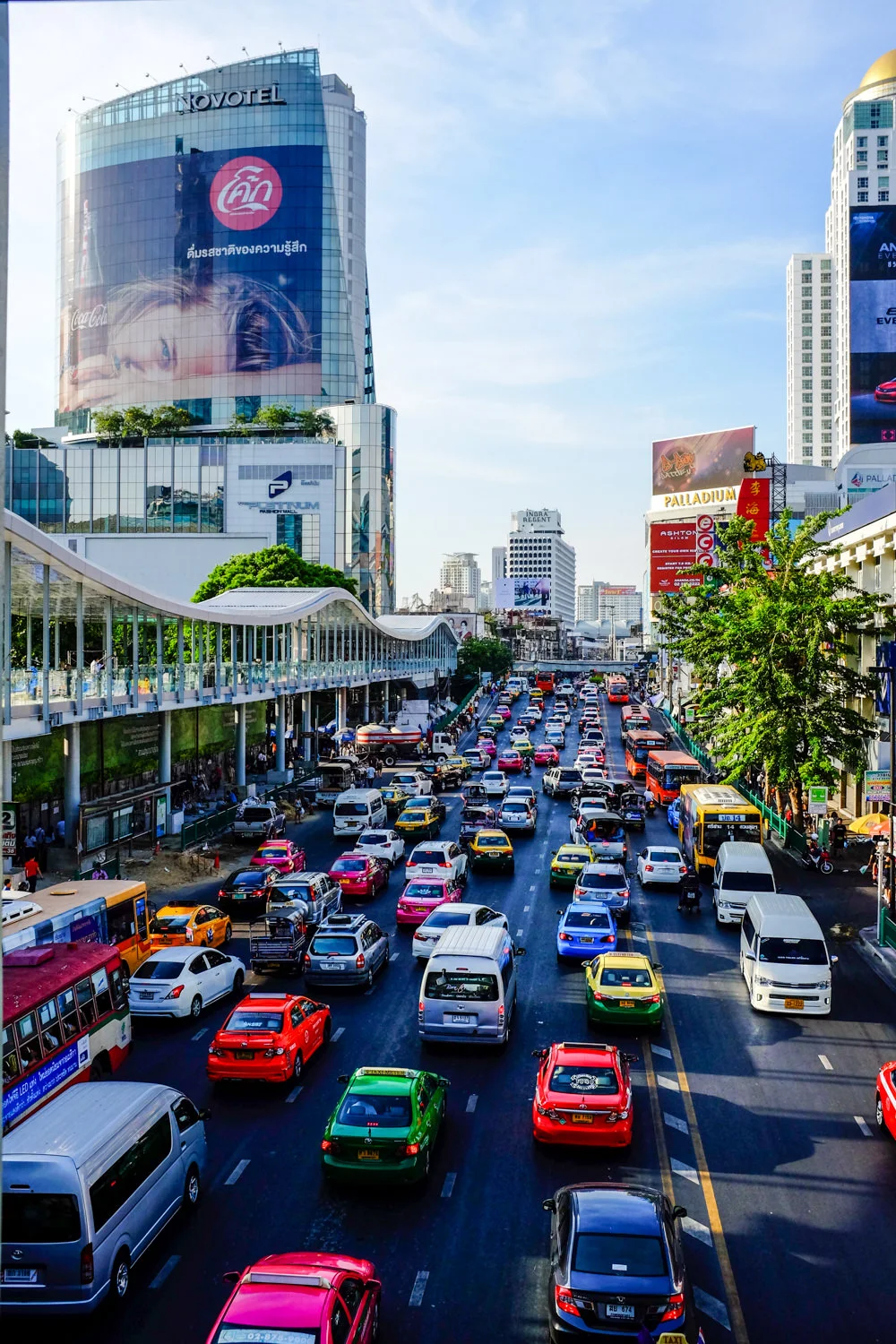 Crazy traffic.... a regular day. Fuji x100s f5.6 1/4000 sec iso 800
