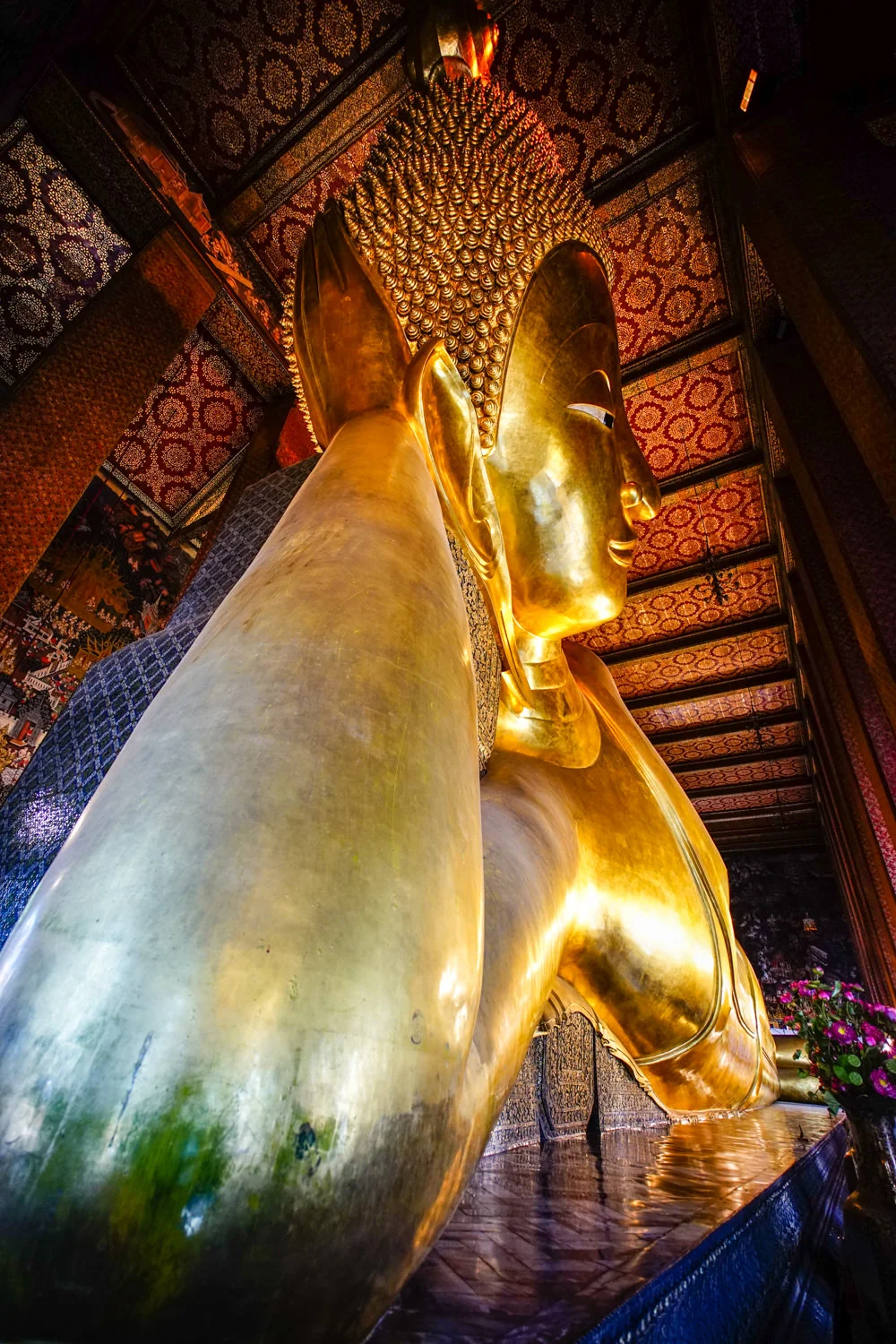 Buddha entering Nirvana. Sony a7 Voigtlander 15mm f4.5 1/60 sec ISO 1000