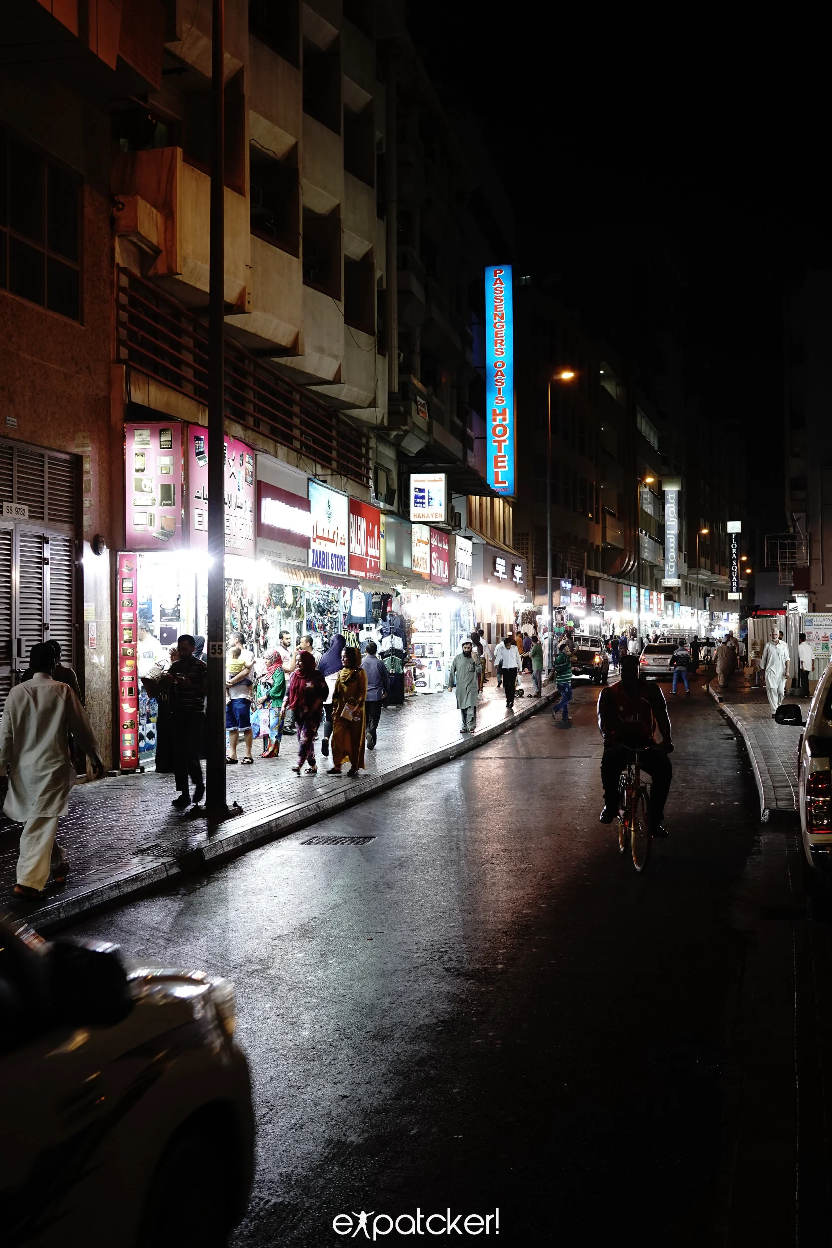 Streets back to life! Sony a7r2, sigma 30mm f2.8