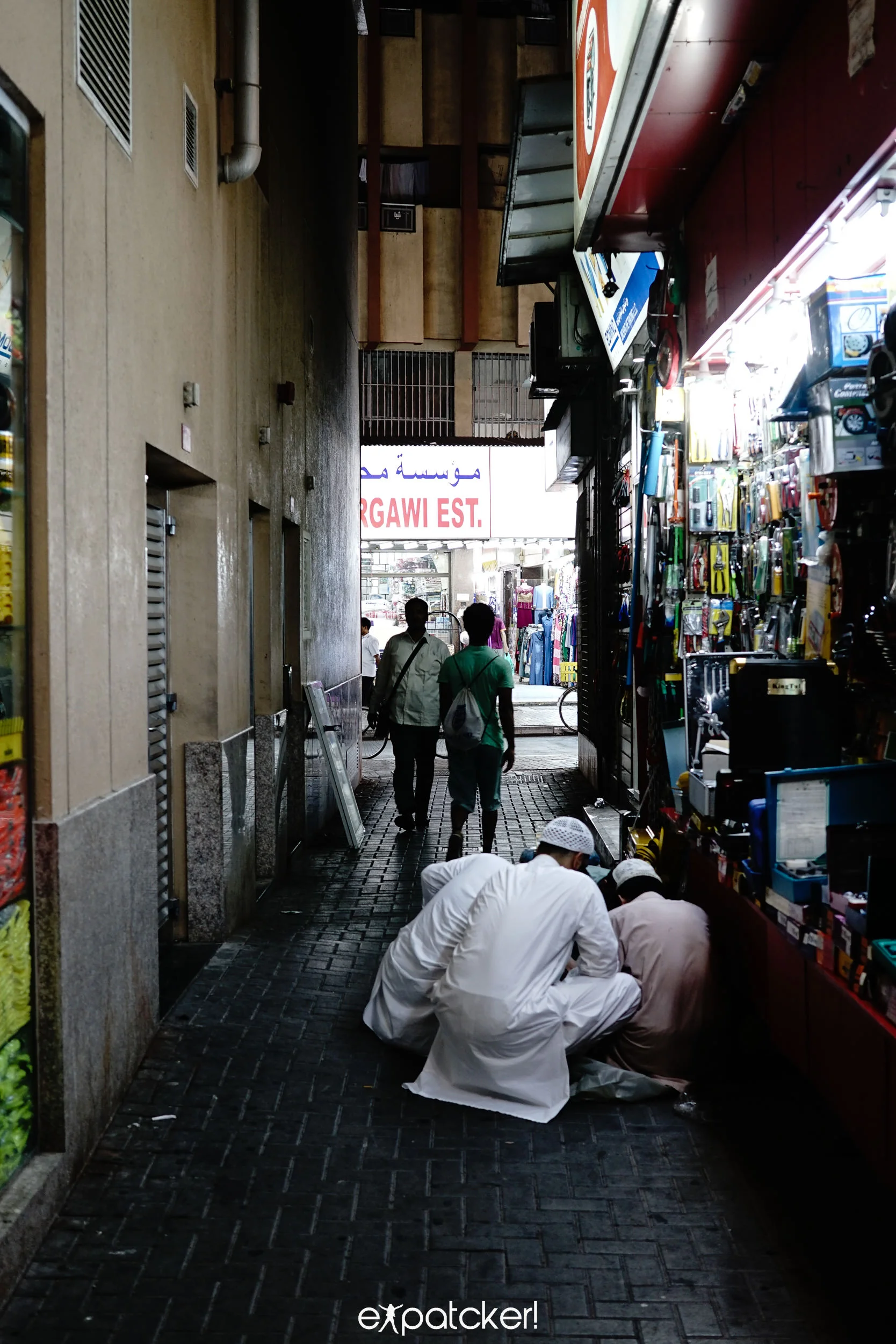 Dodgy business. Sony a7r2 - 30mm f2.8