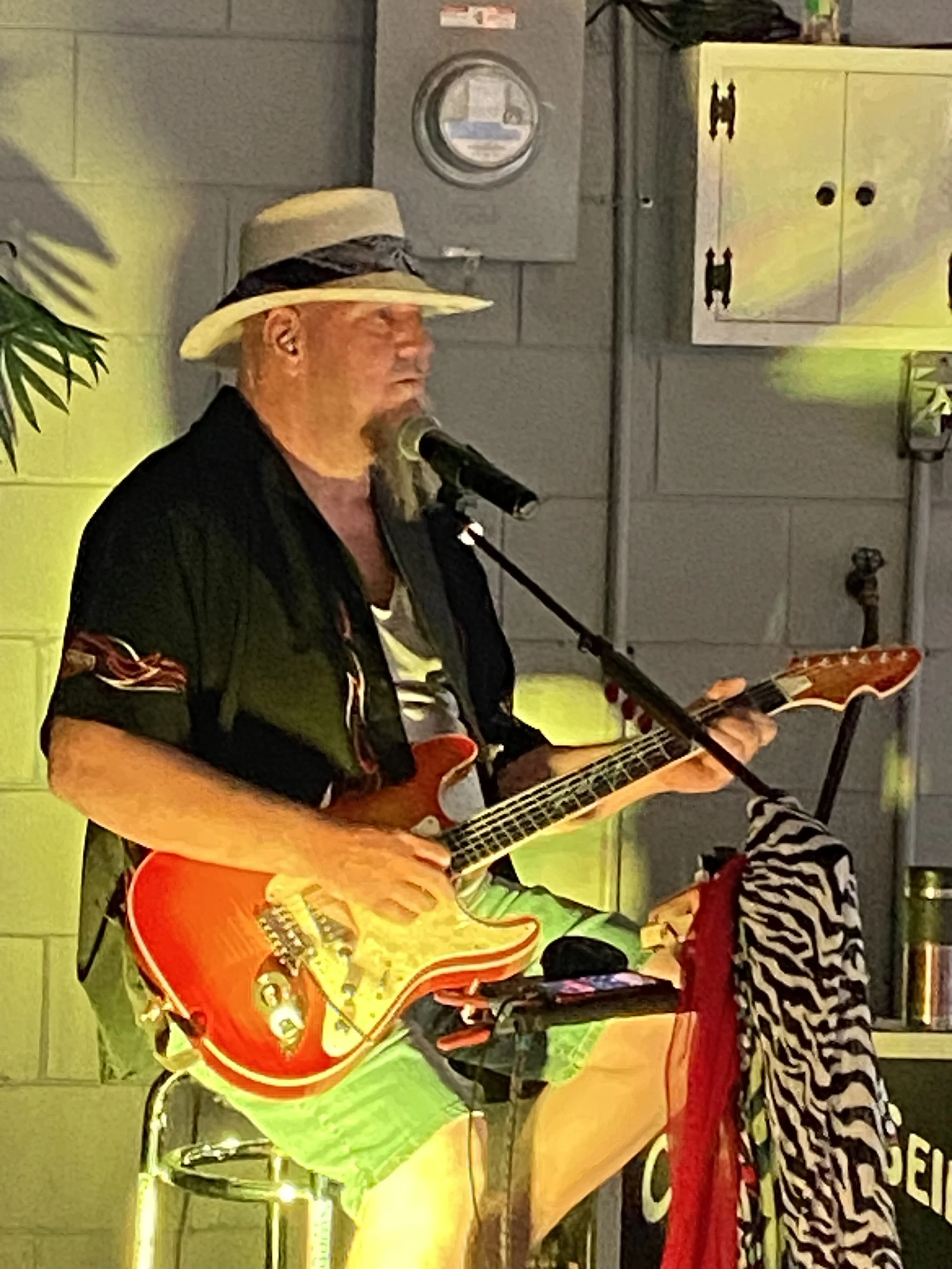 THE SECRET AT CENTER   (BRUNSWICK)