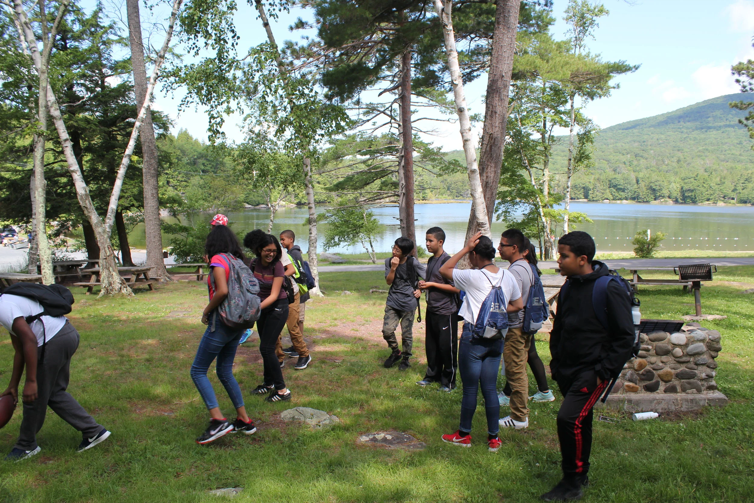 Students getting ready to start their hike!