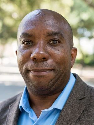 Dr. Edray H. Goins is a Professor of Mathematics at Pomona College in Claremont, CA and president of the National Association of Mathematicians. Edray presented at BEAM Discovery Los Angeles.