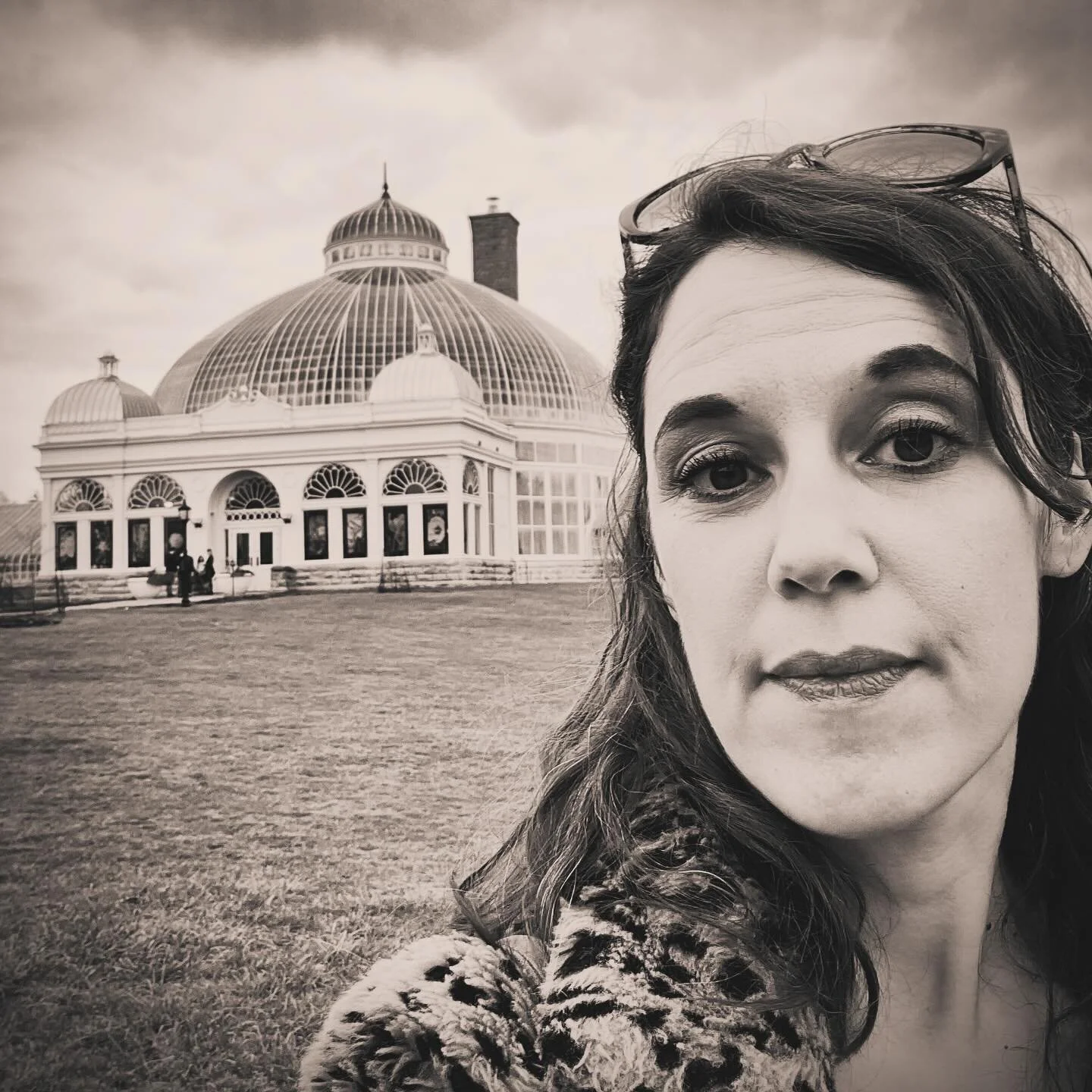 Felt #ecogothic Might delete later&hellip;

It&rsquo;s on my bucket list to see #kewgardens but until then I&rsquo;m lucky to have the #buffalobotanicalgardens nearby. They were modeled after the Crystal Palace and give off a decadent #victorian vibe