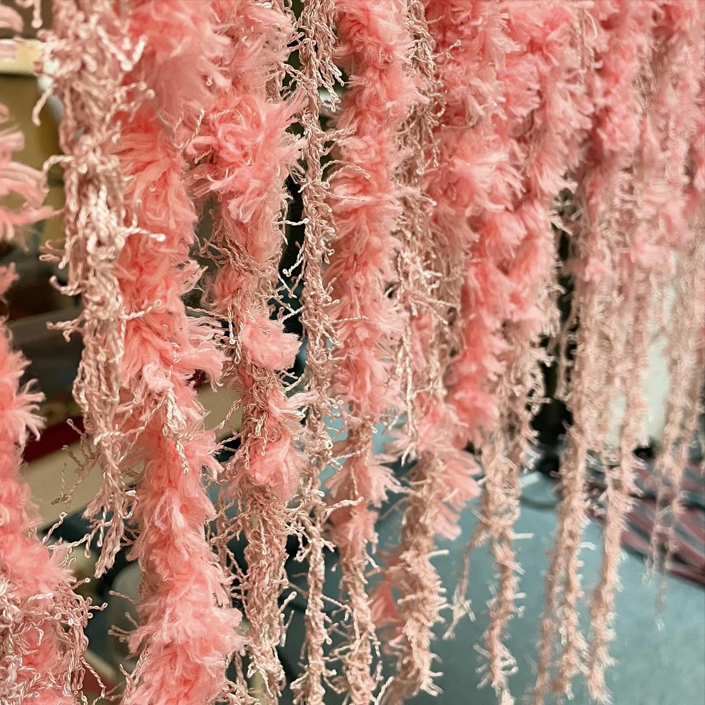 Autumn is just starting, but I&rsquo;m already dreaming of spring&hellip;#makingplans 
.
#amandabesl #amandabeslstudio #sneakpeek #wip #detail #spanishmoss #botany #inthestudio #botanicalart #contemporarypainting #venusflytrap #contemporaryfiberart #
