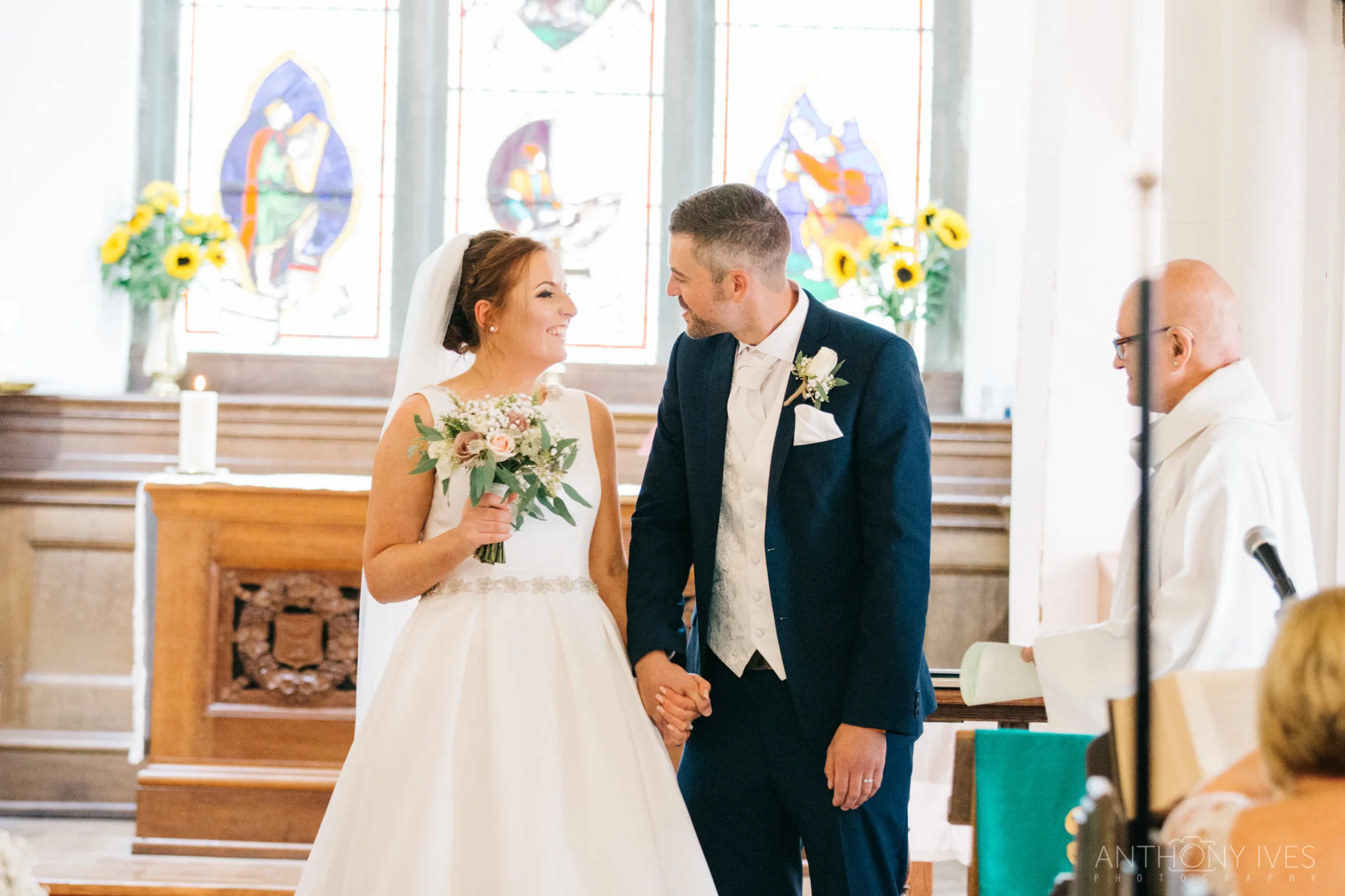 011 Shireburn Arms Preston Wedding Photography.jpg