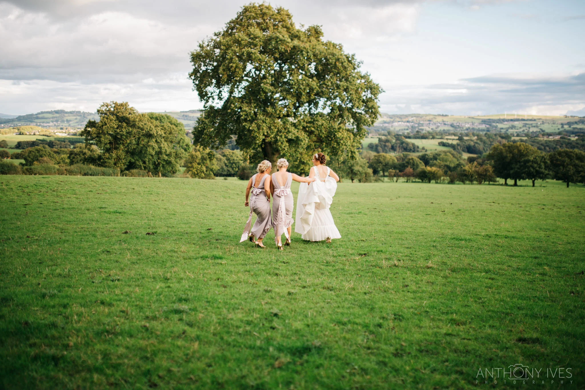 022 Shireburn Arms Preston Wedding Photography.jpg