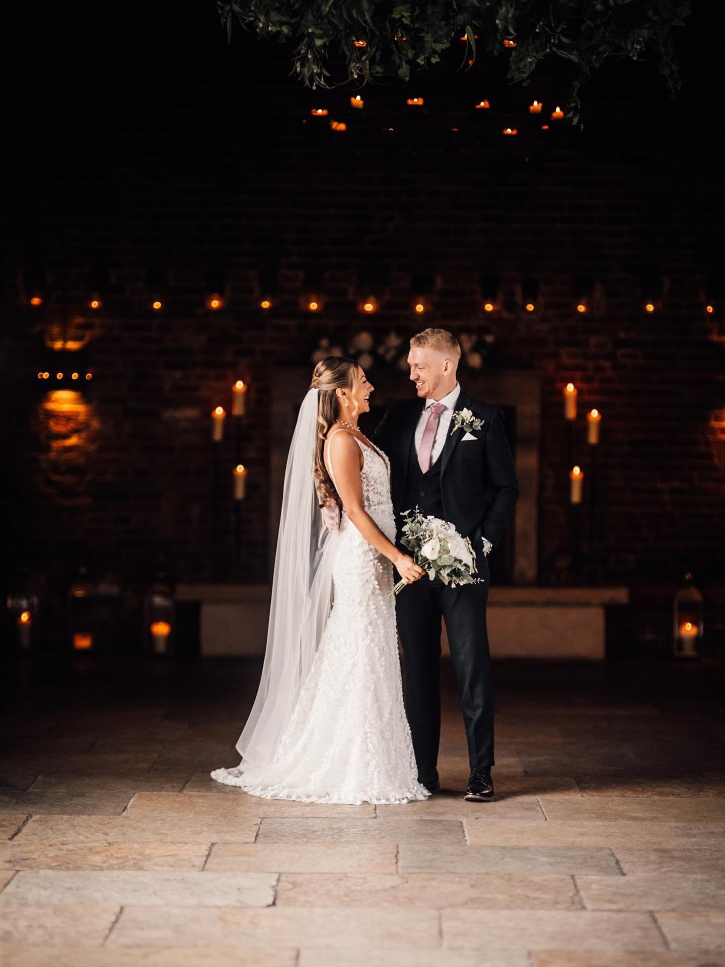 I&rsquo;d quite like to relive this day all over again! 

Charlotte &amp; Lee / love you guys! 🇦🇺

@charlotteworswick @leeworswick 

venue / @hazelgapbarn 
singer / @emily_rosesings