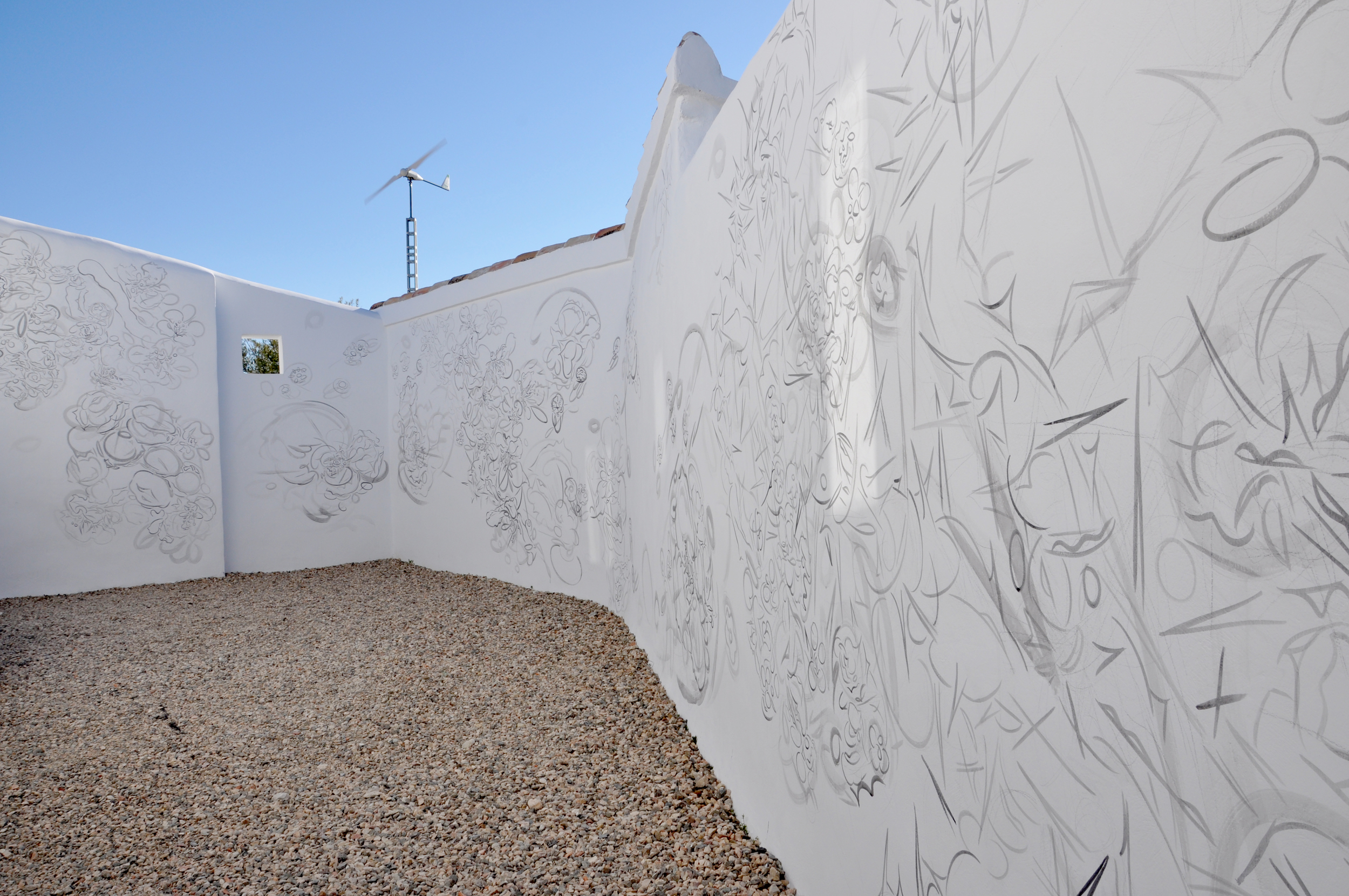    SUNTRAP,  2011, acrylic on wall.&nbsp;   Joya: arte + ecología, &nbsp;Cortijada Los Gázquez, Vélez Blanco (Almería), Spain  