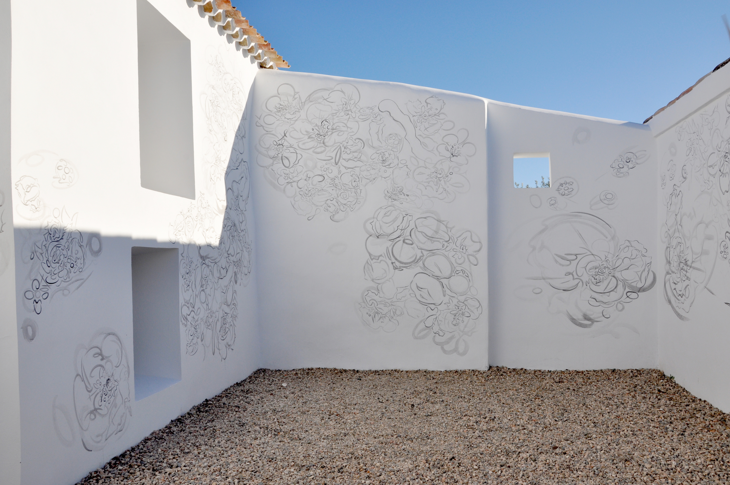    SUNTRAP,  2011, acrylic on wall.&nbsp;   Joya: arte + ecología, &nbsp;Cortijada Los Gázquez, Vélez Blanco (Almería), Spain  