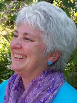 Marianne Rowe , MS, LMFT, is an artist, meditation teacher, relational facilitator & psychotherapist.