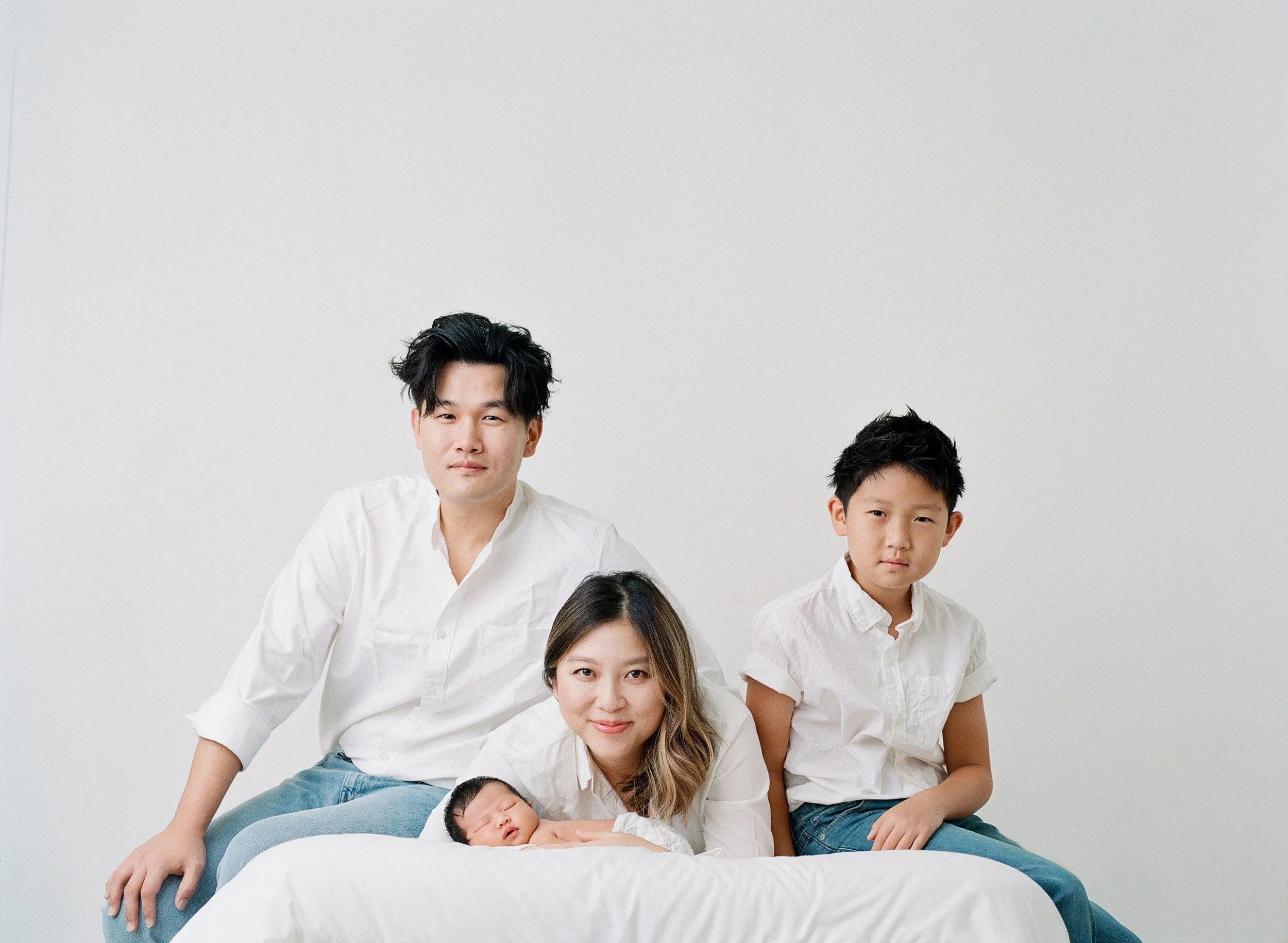 Seattle Newborn Photography Guide: What to Expect &amp; How to Book