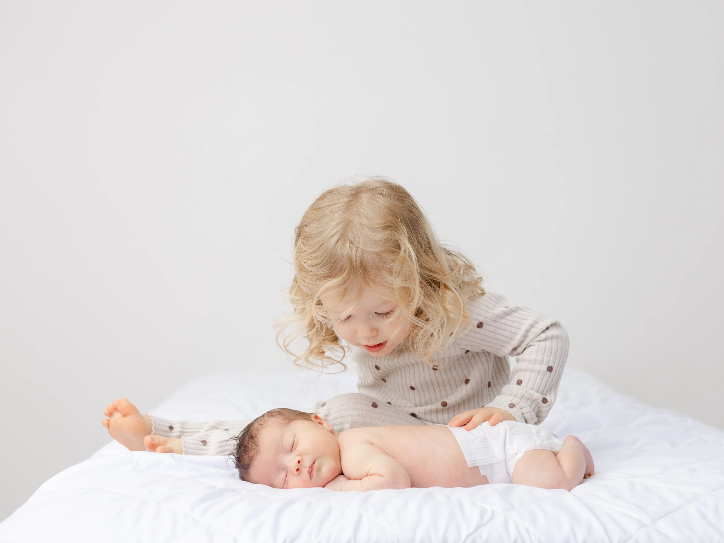 When Should You Book Your Newborn Photographer in Seattle?