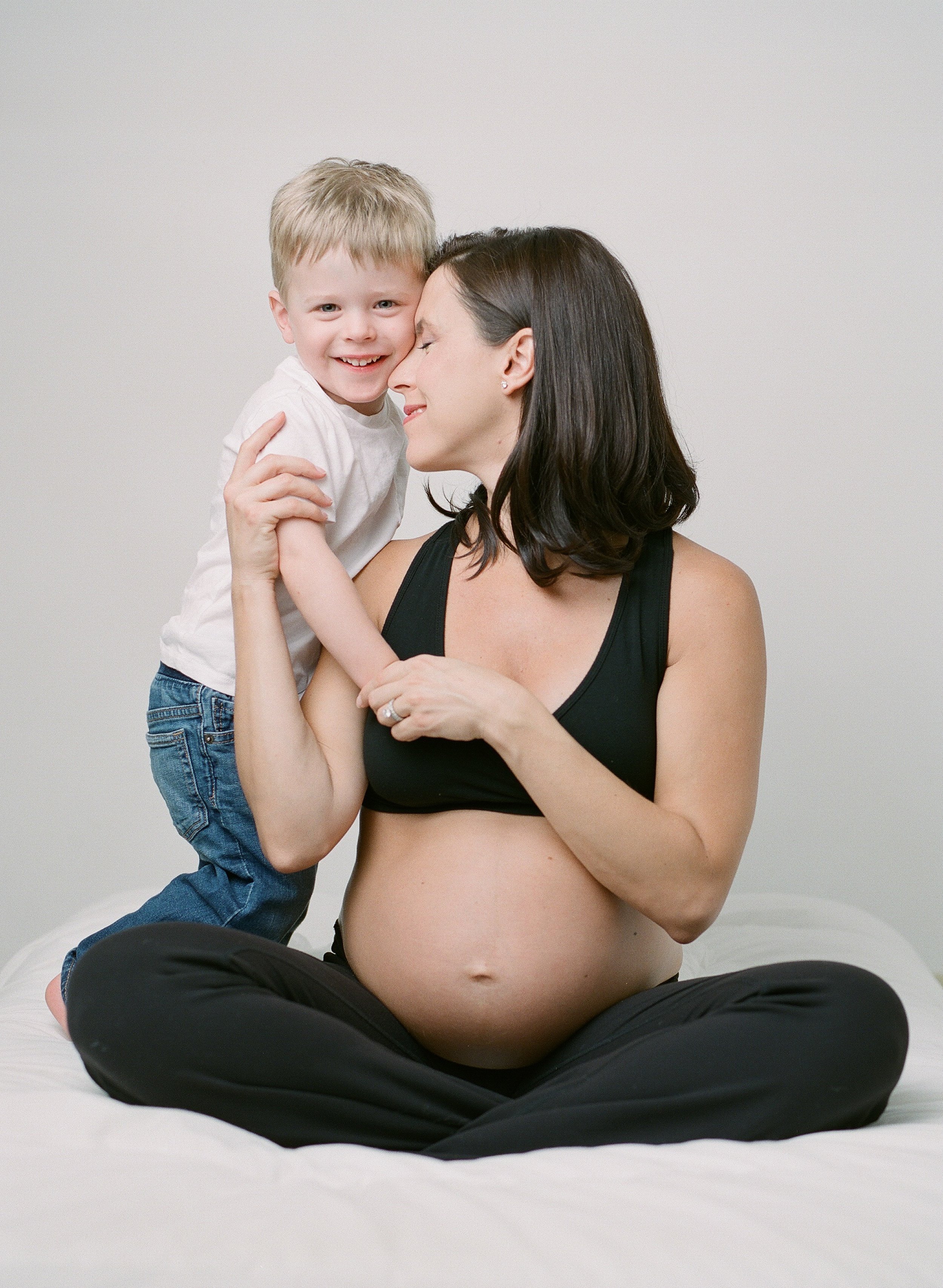 sandracoanseattlematernityphotographer.53.jpg