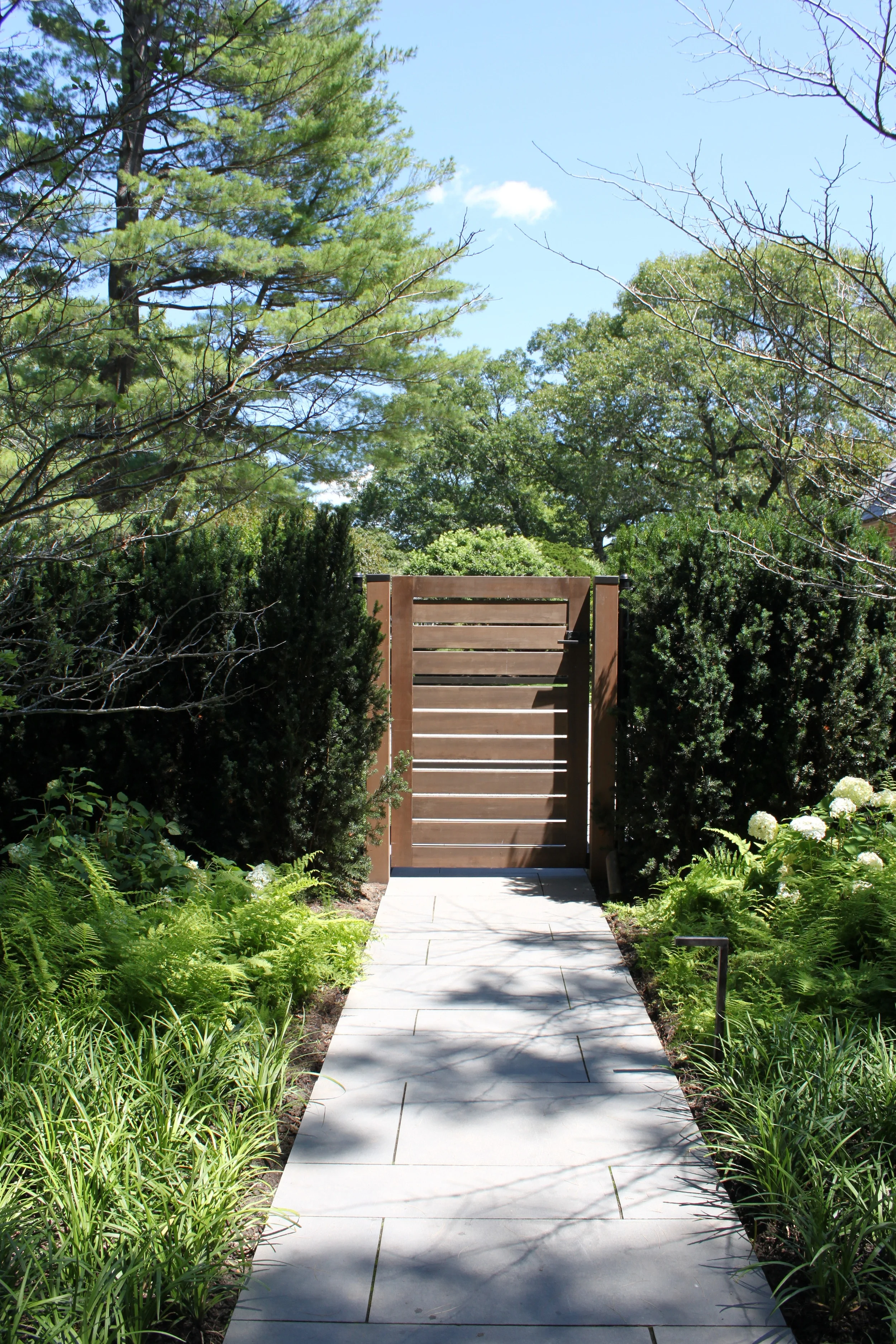Cliff Ridge Estate, Wellesley, MA (project completed while at Dan Gordon Landscape Architects)