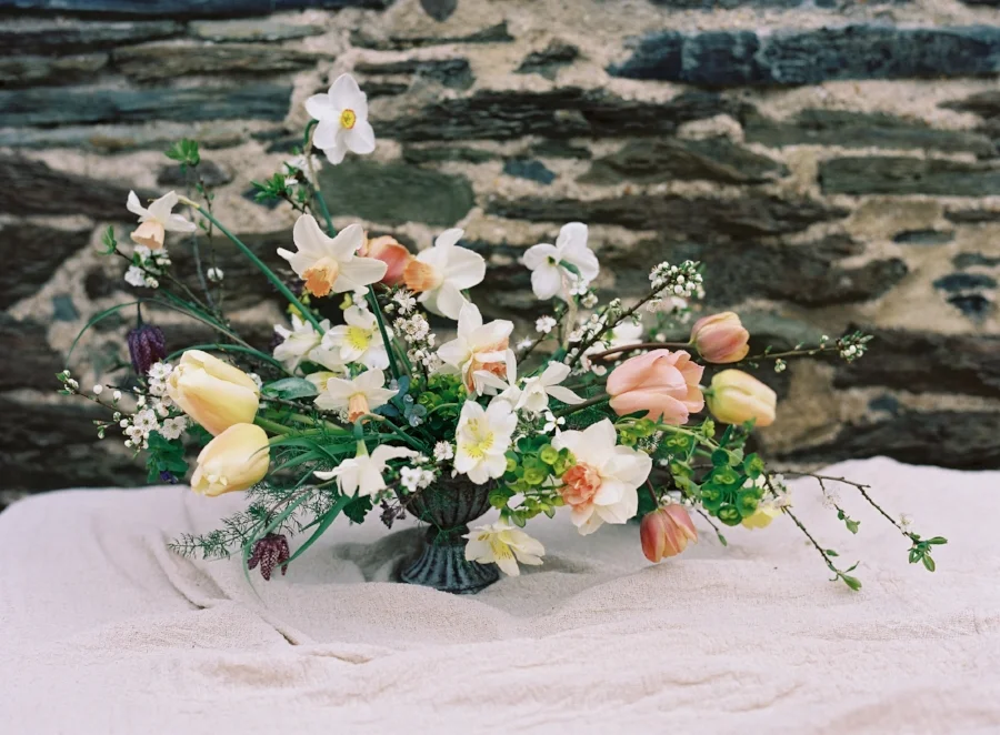 Spring table centre Bloomologie Flowers London