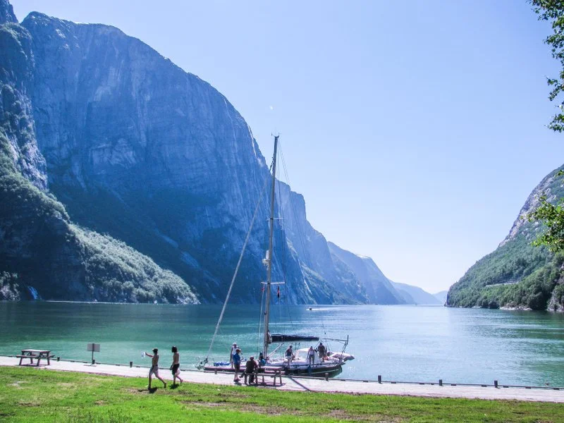 Что делать целый день в Люсеботне?!