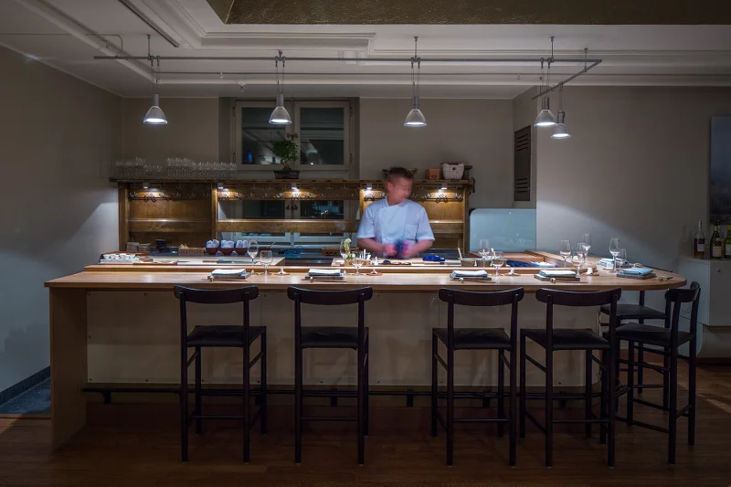 Источник: http://totallystockholm.se/bitesize-2/bitesize-dinner-at-imouto/