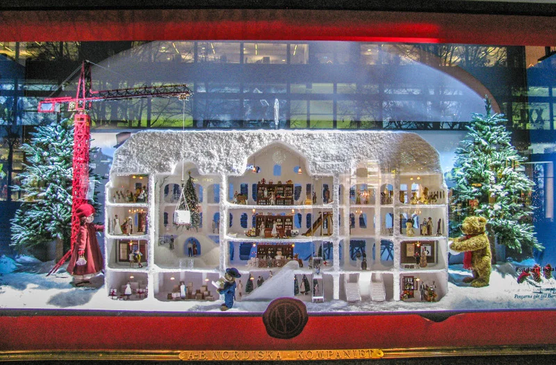 1_New Year and Christmas in Stockholm_Nordiska Kompaniet.jpg