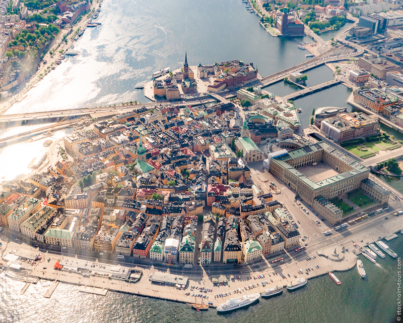 12_Stockholm helicopter tour_Стокгольм с вертолёта_Стокгольм с высоты птичьего полёта_Stockolm Mania_гид по Стокгольму_Gamla Stan.jpg