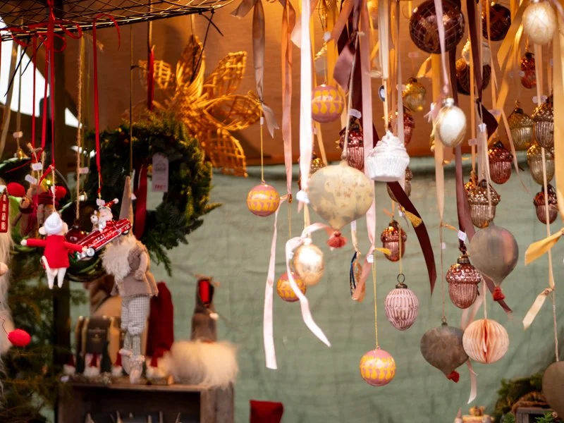 как шведы украшают Скансен на Новый год и Рождество.jpg