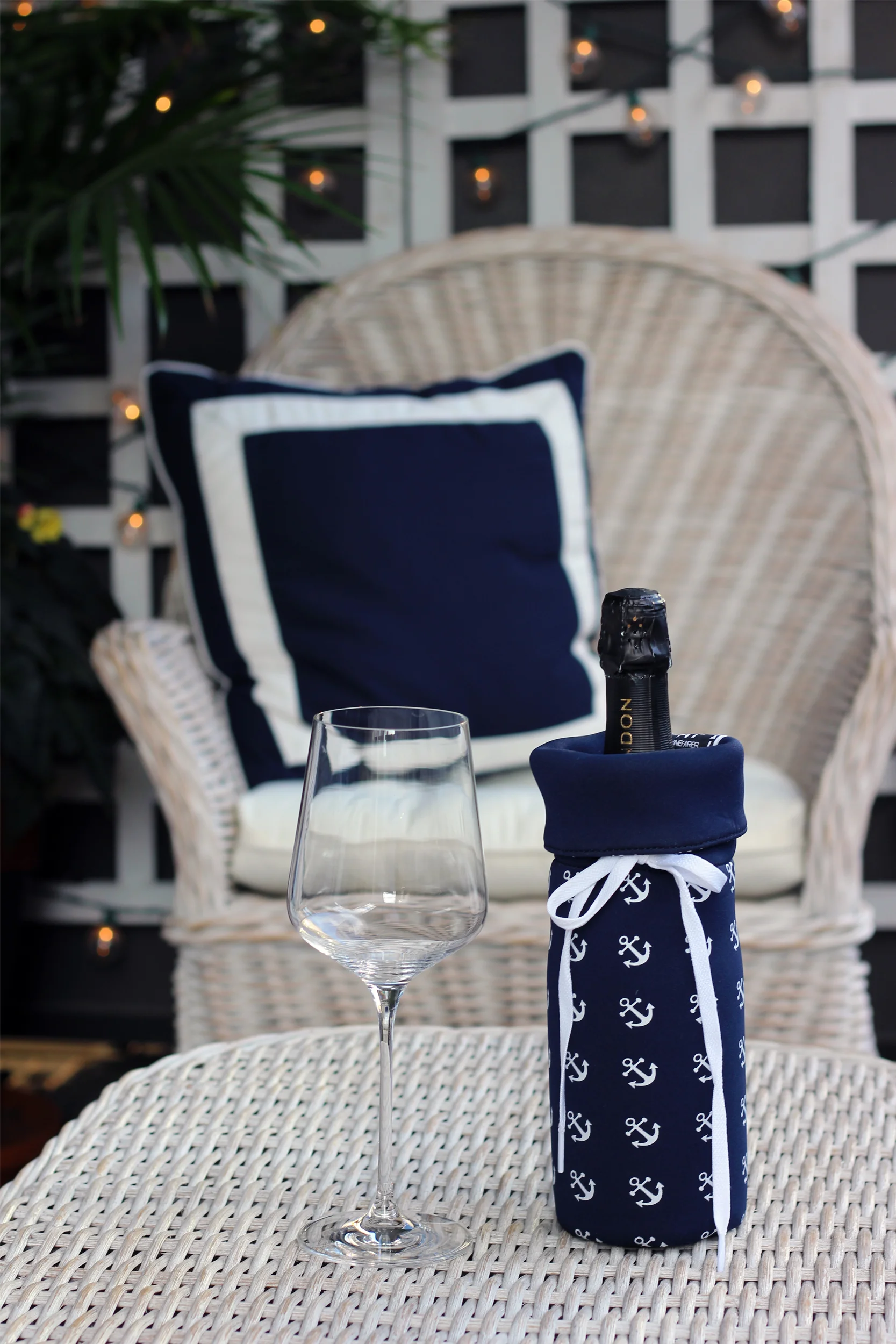 Nauti Neoprene Wine Bag