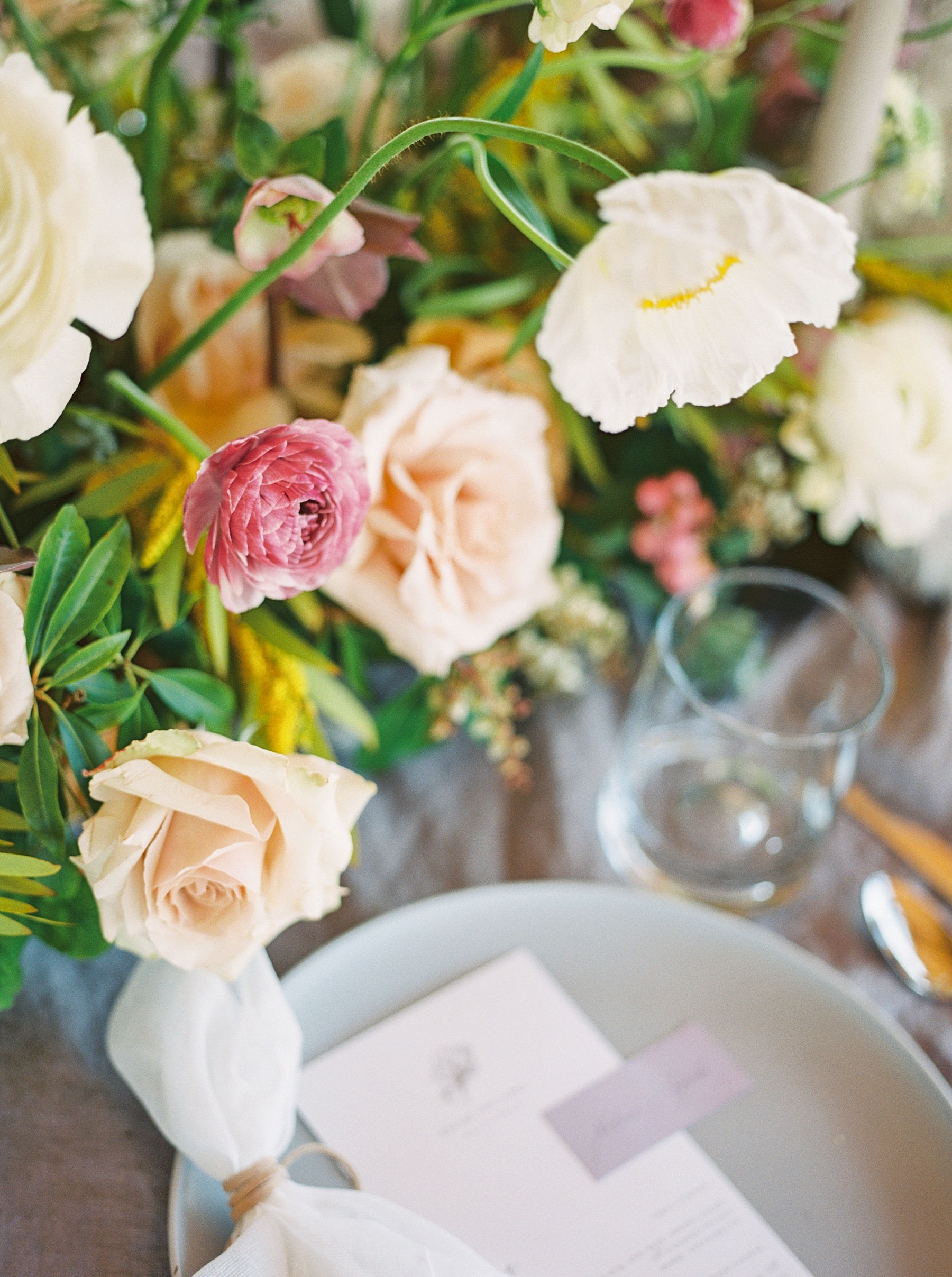 Intimate Lakeside Elopement at Emerson Fields All White Wedding Venue by Kelsi Kliethermes Photography Best Missouri and Maui Wedding Photographer_0011.jpg