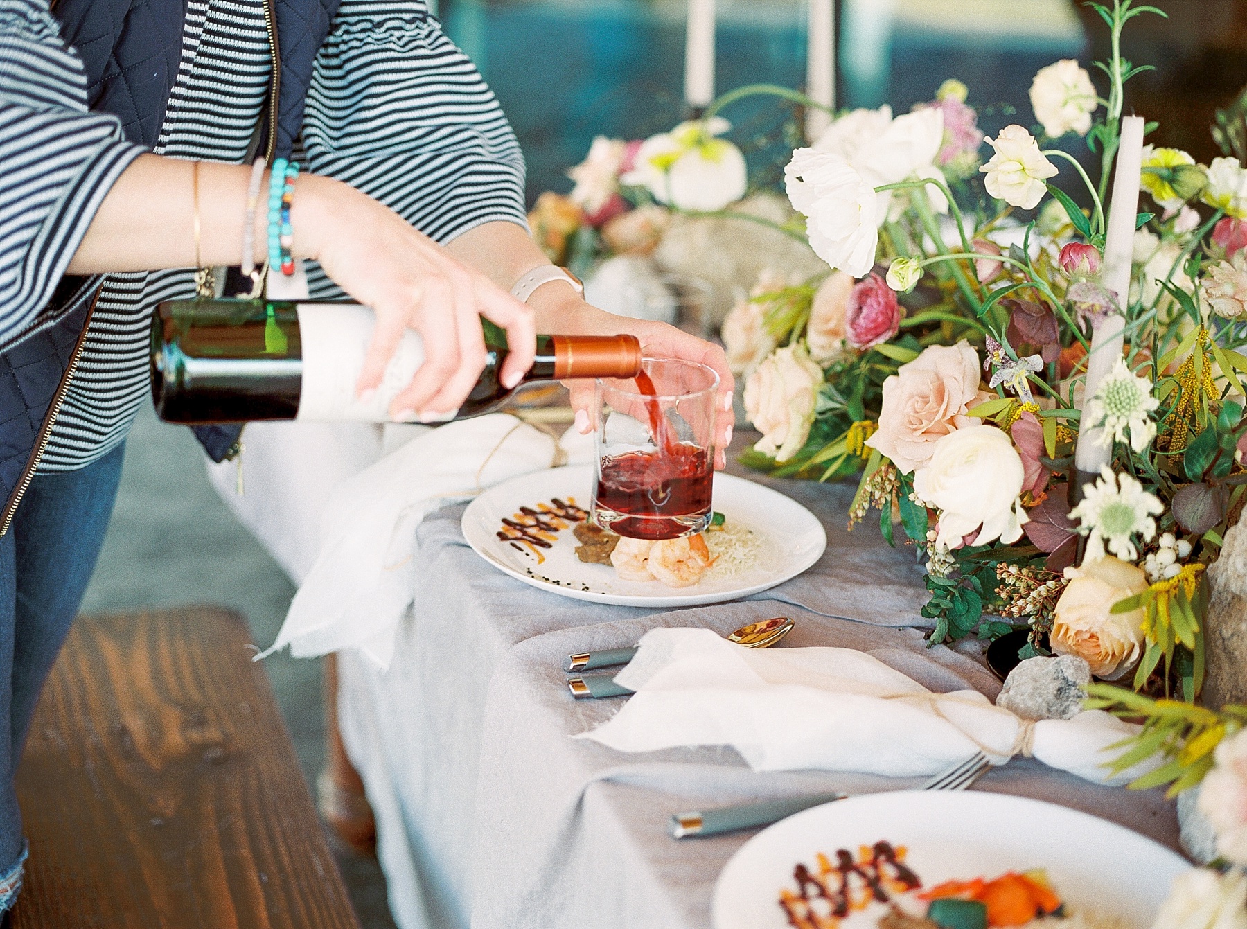 Intimate Lakeside Elopement at Emerson Fields All White Wedding Venue by Kelsi Kliethermes Photography Best Missouri and Maui Wedding Photographer_0012.jpg