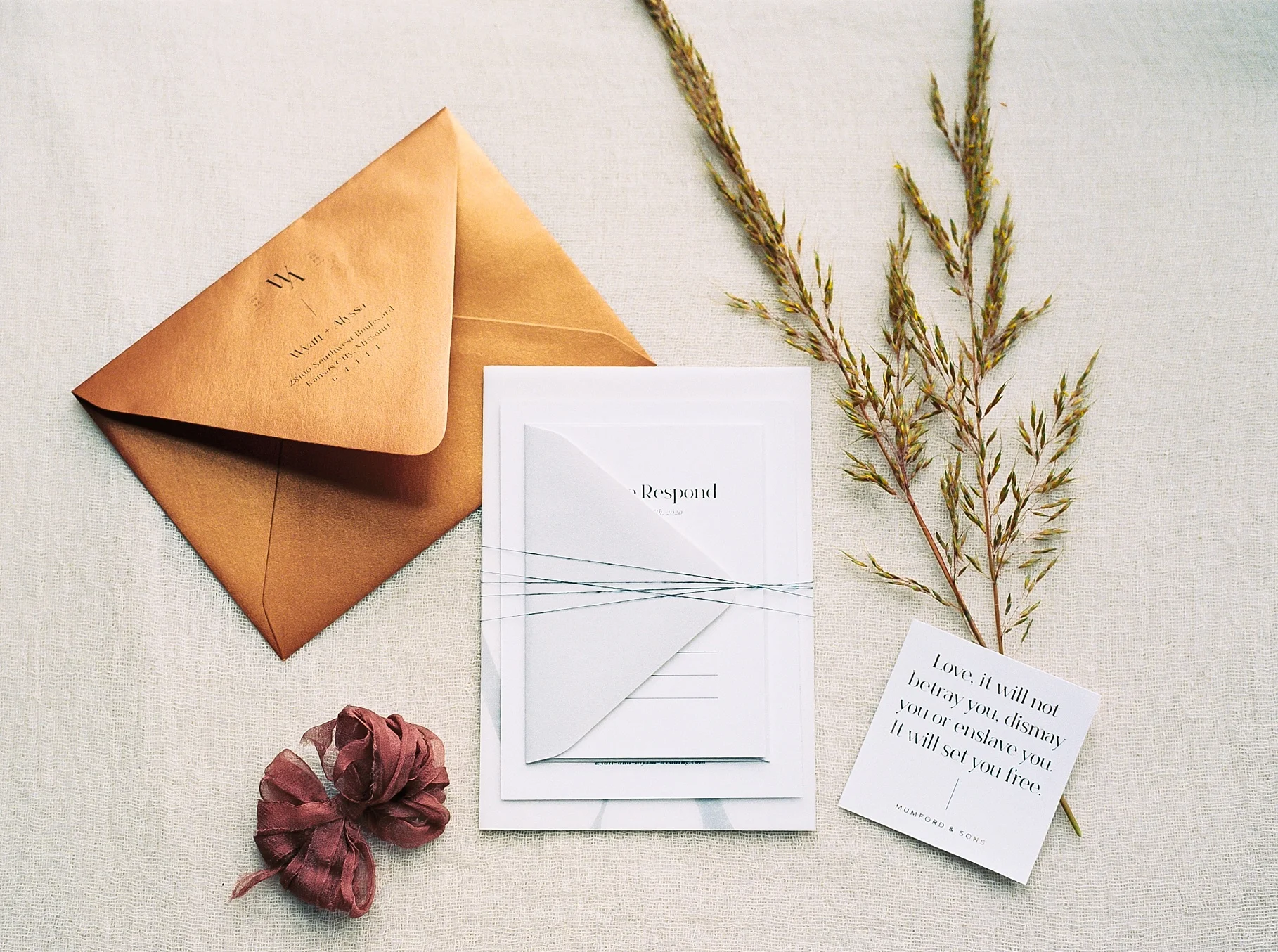 Urban Romance Wedding with Copper Accents at The Millbottom by Kelsi Kliethermes Photography Best Columbia Missouri Wedding Photographer_0002.jpg