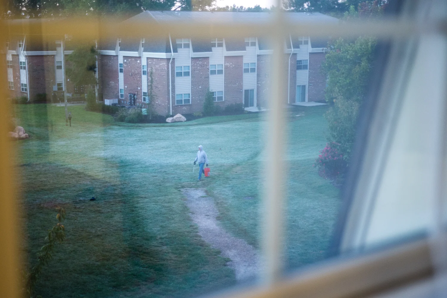 Collins Crossing apartments sits on the edge of Carrboro, near UNC Chapel Hill in North Carolina. It is home to a huge variety of occupants: grad students, undergrad students, young families, and hispanic immigrants. 