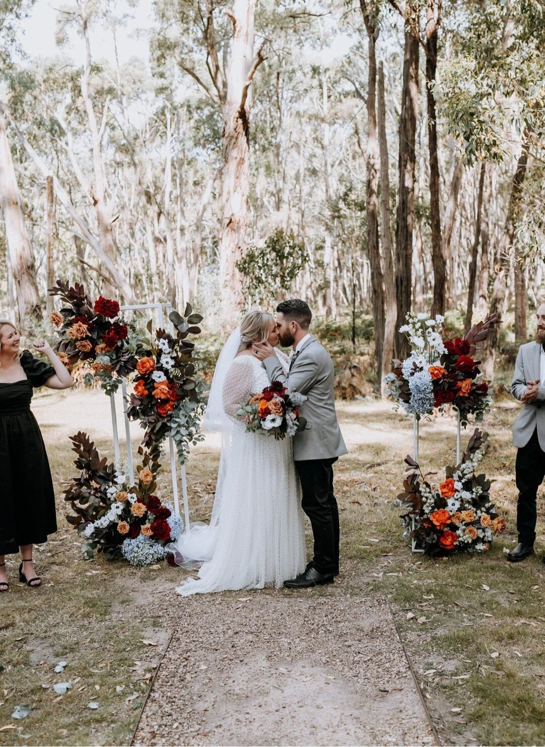 Lucy + Jay
π· @chamorecreations
theburroweventspace #daylesfordmacedonwedding #bohemianwedding #trianglearbour #arbour #groom #bride #brideandgroom #festoonlights #festivalwedding #hipsterwedding #daylesfordwedding #weddingstyle #forestceremony #we