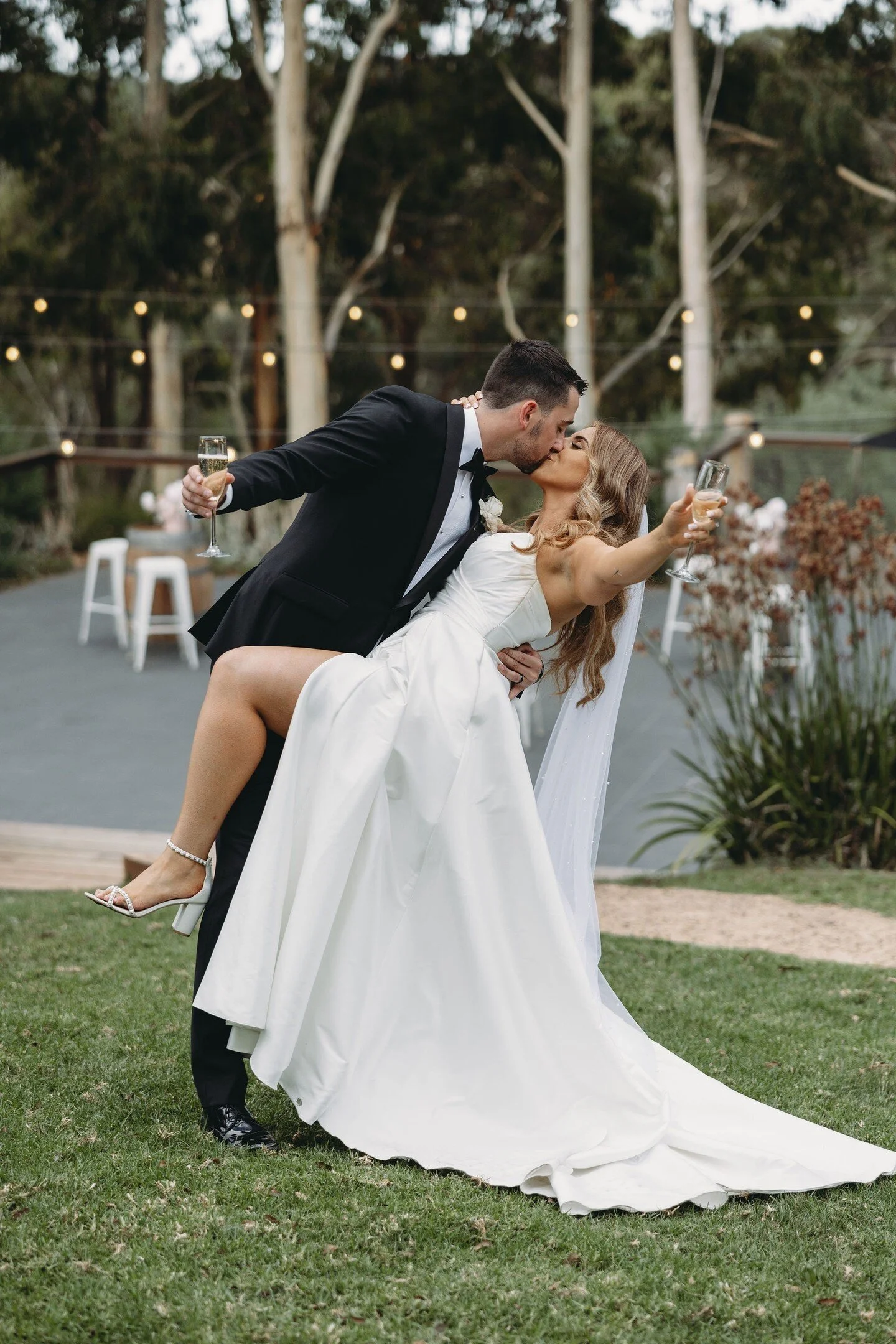 Brooke + Nathan
π· @laestefilm
*
*
*
#theburroweventspace #daylesfordmacedonwedding #bohemianwedding #trianglearbour #arbour #groom #bride #brideandgroom #festoonlights #festivalwedding #hipsterwedding #daylesfordwedding #weddingstyle #forestceremon